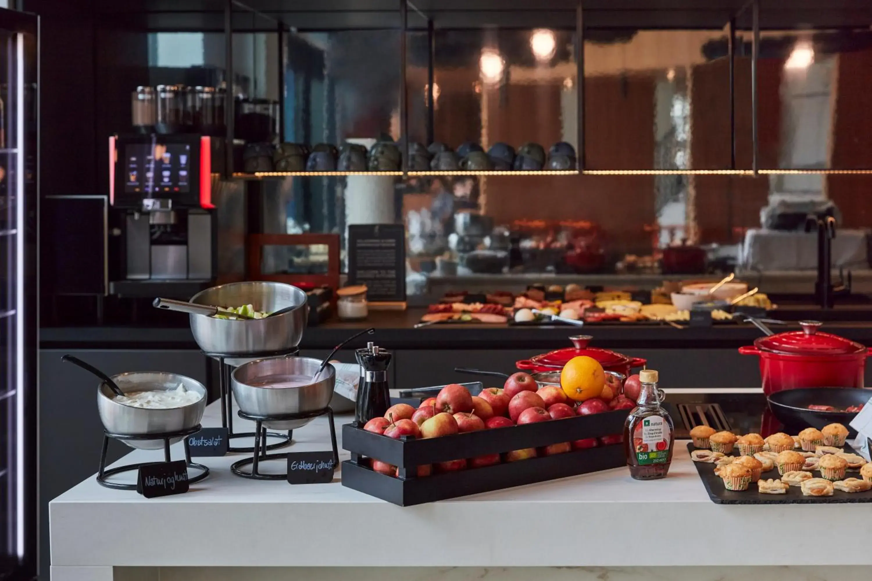 Buffet breakfast in Aparthotel Adagio Stuttgart NeckarPark Buffet breakfast in Aparthotel Adagio Stuttgart NeckarPark