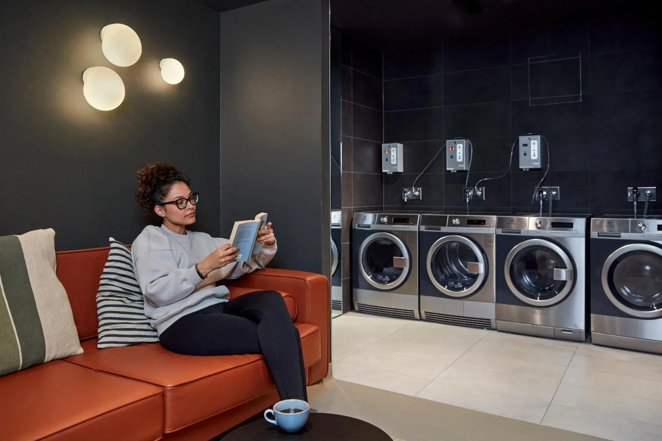 washing machine in Aparthotel Adagio Stuttgart NeckarPark washing machine in Aparthotel Adagio Stuttgart NeckarPark