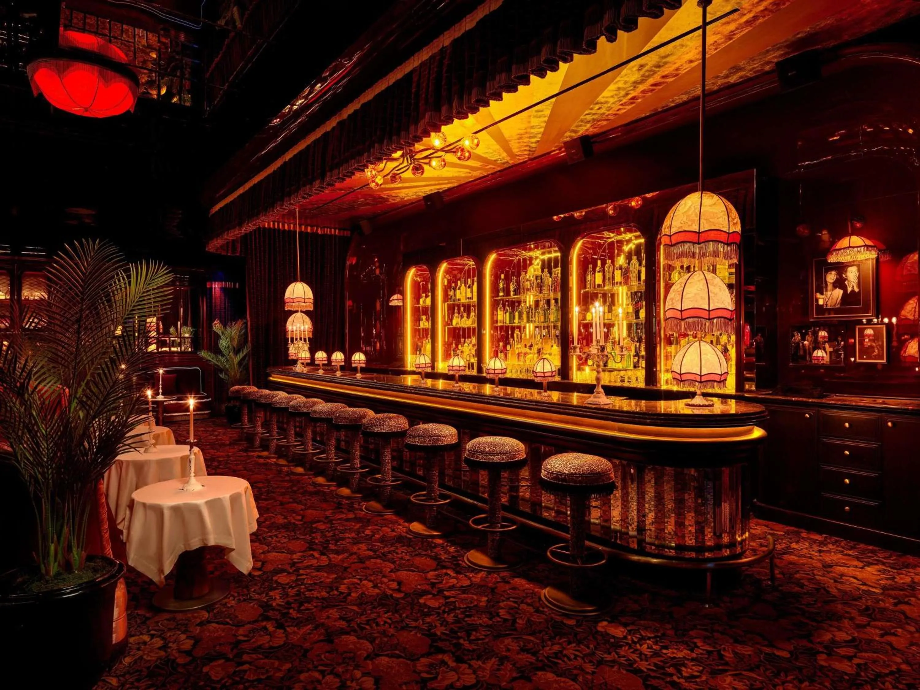 Lounge or bar in Aliée Istanbul - A Paris Society Collection Hotel