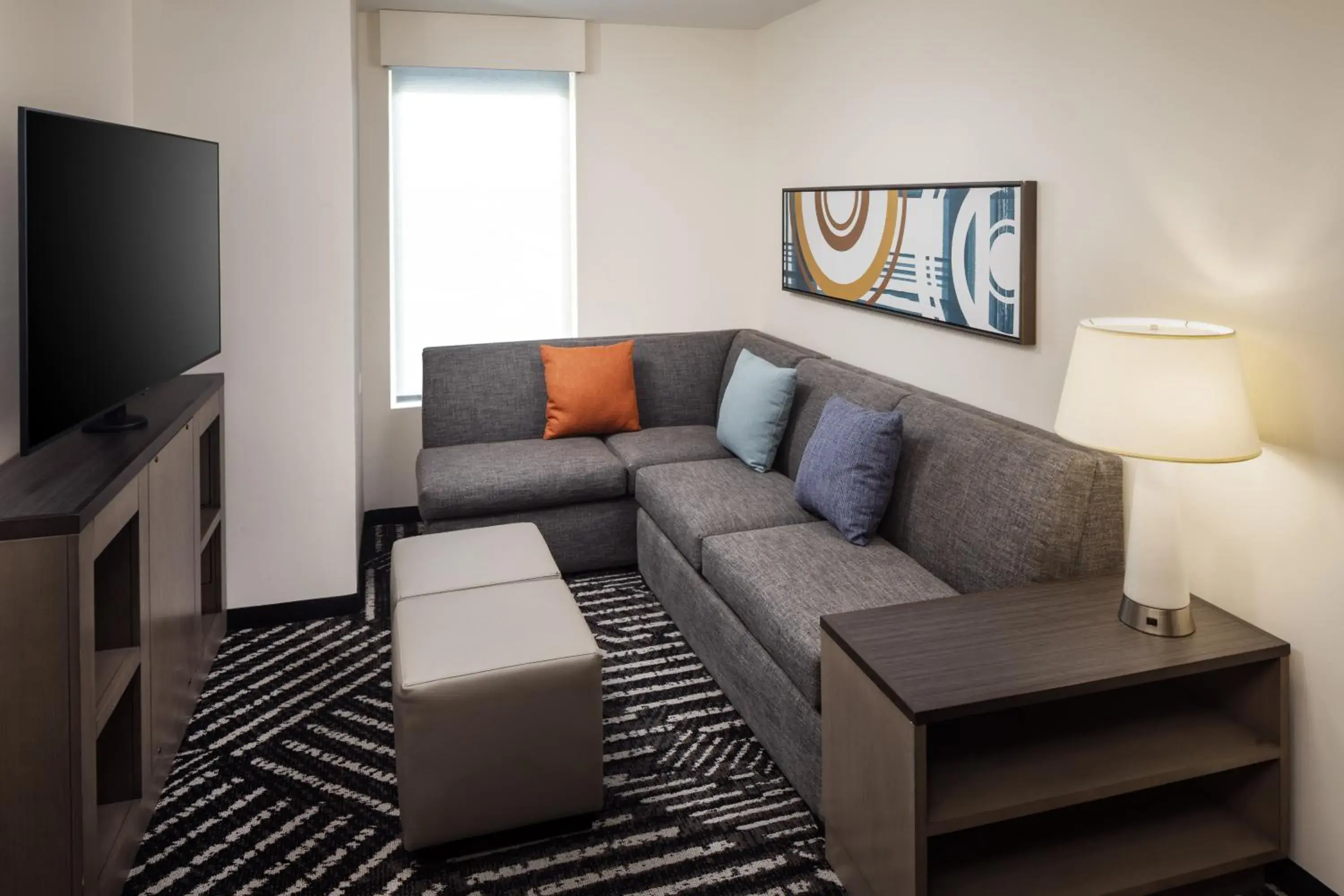One-Bedroom King Suite with Sofa Bed and Roll-In Shower - Kitchen/Mobility Accessible in Hyatt House Royal Oak / Birmingham One-Bedroom King Suite with Sofa Bed and Roll-In Shower - Kitchen/Mobility Accessible in Hyatt House Royal Oak / Birmingham