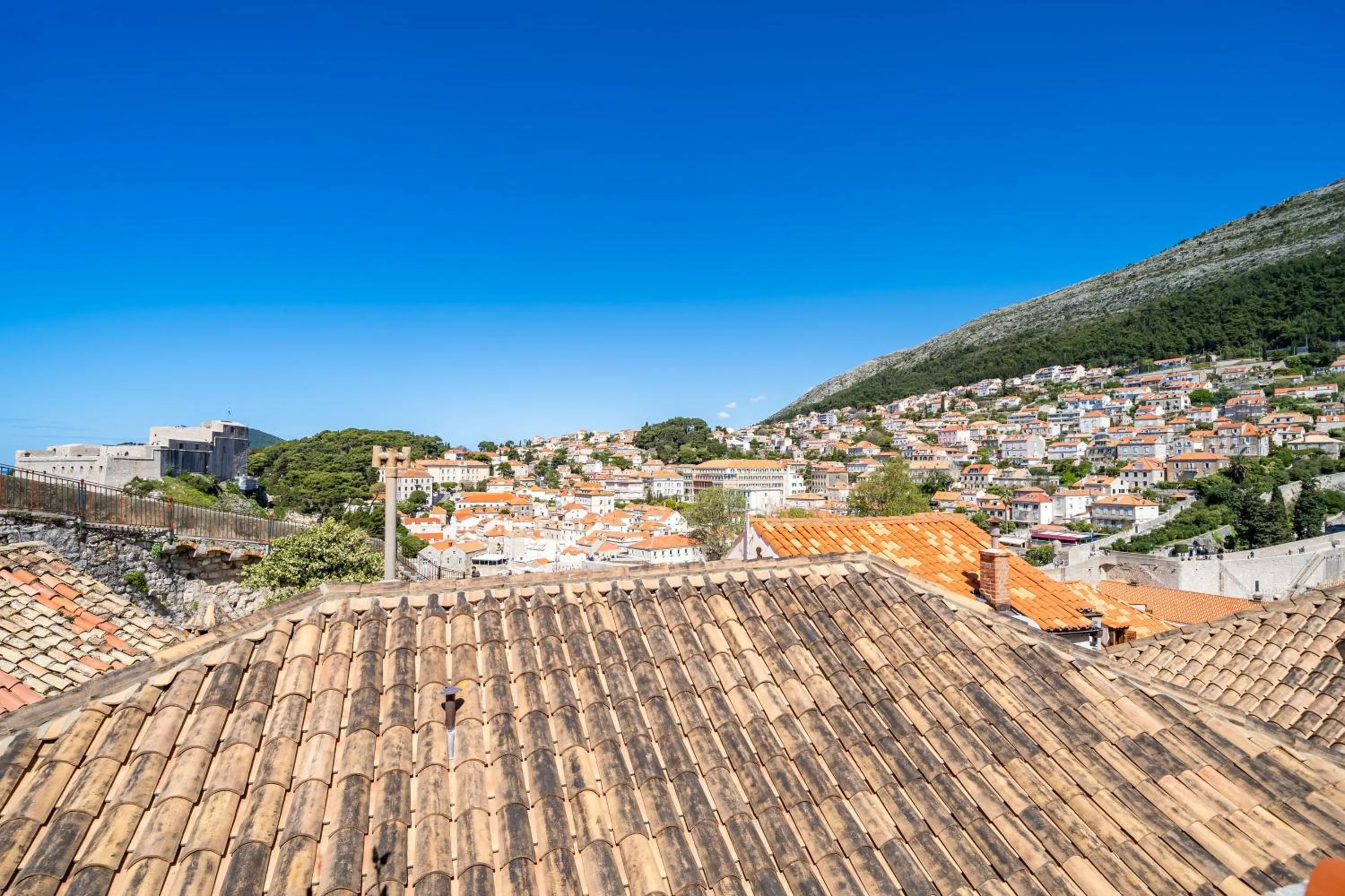Neighbourhood in Foteza Apartments