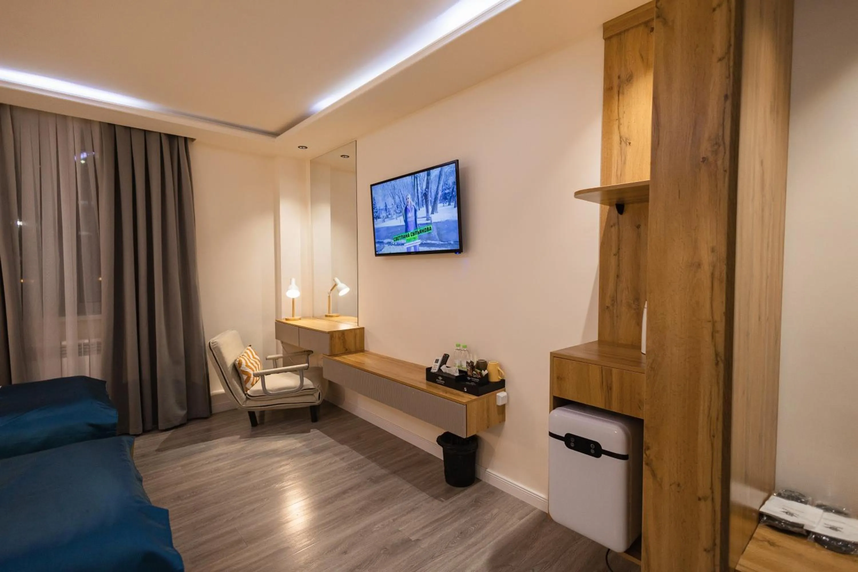 LakeSide Hotel by EDEN Group