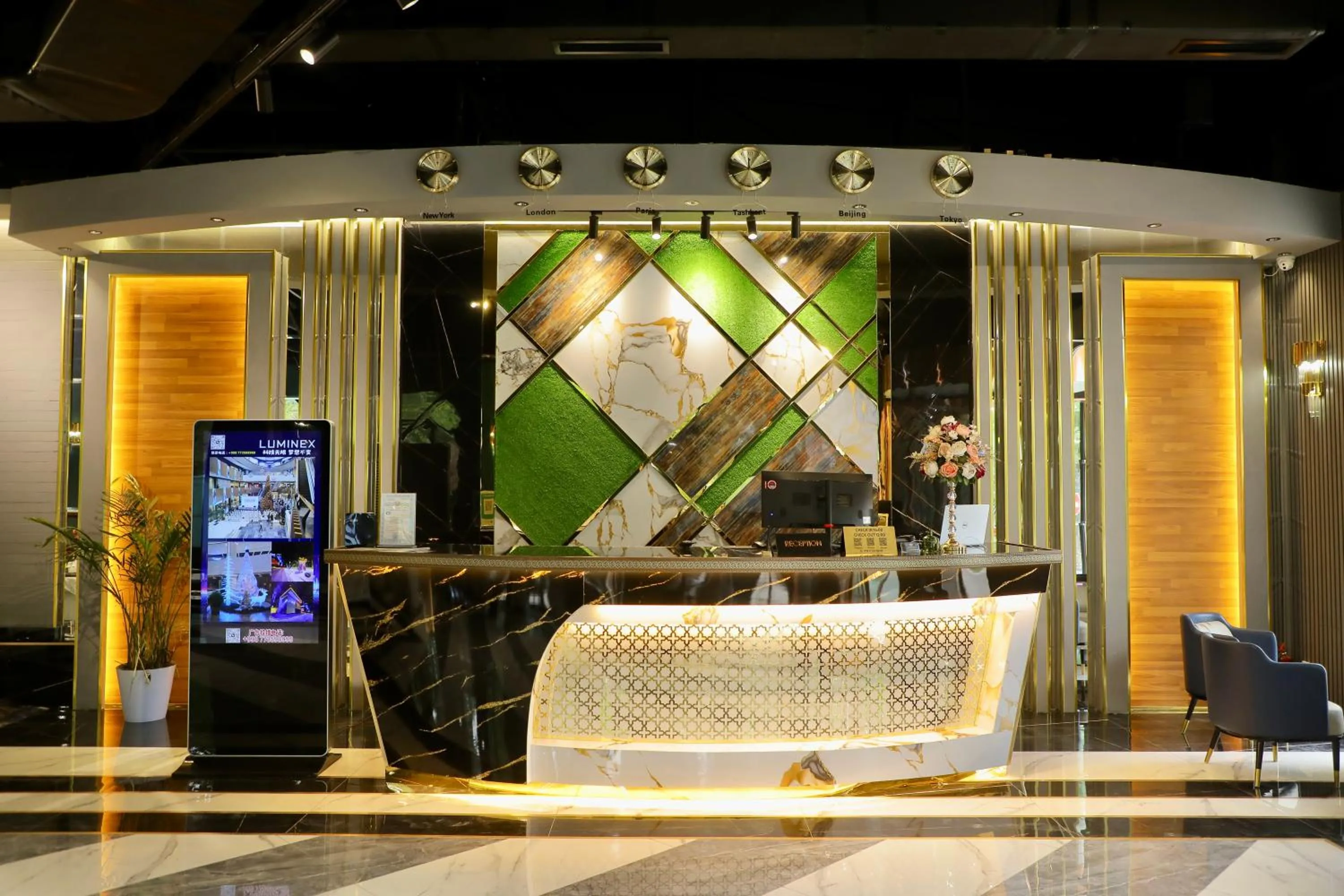LakeSide Hotel by EDEN Group