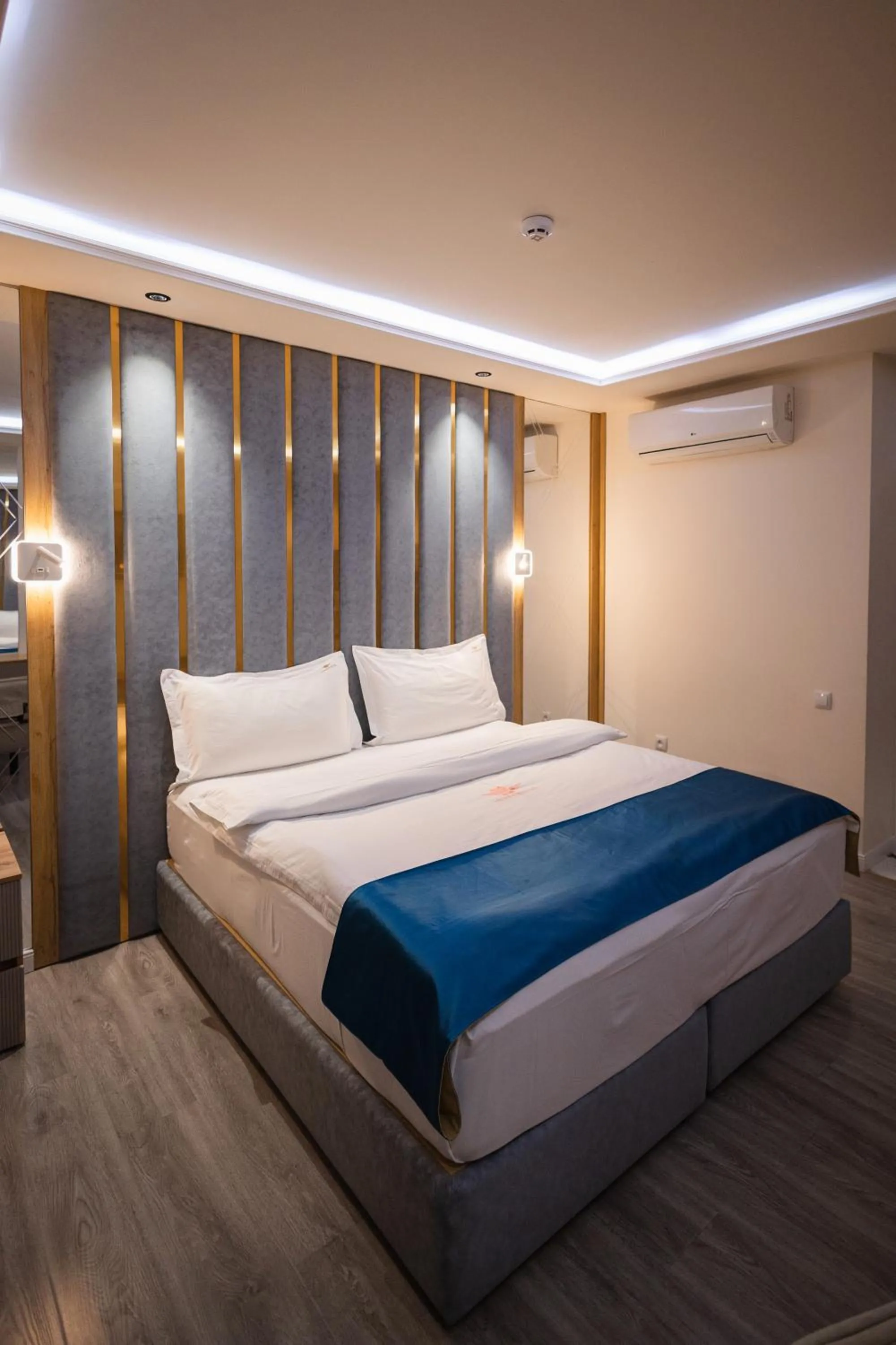 Bed in LakeSide Hotel by EDEN Group