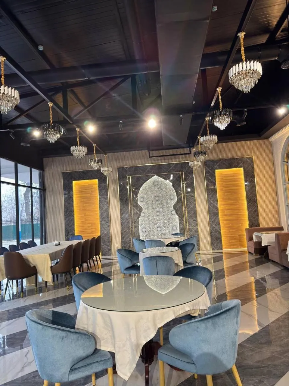 LakeSide Hotel by EDEN Group