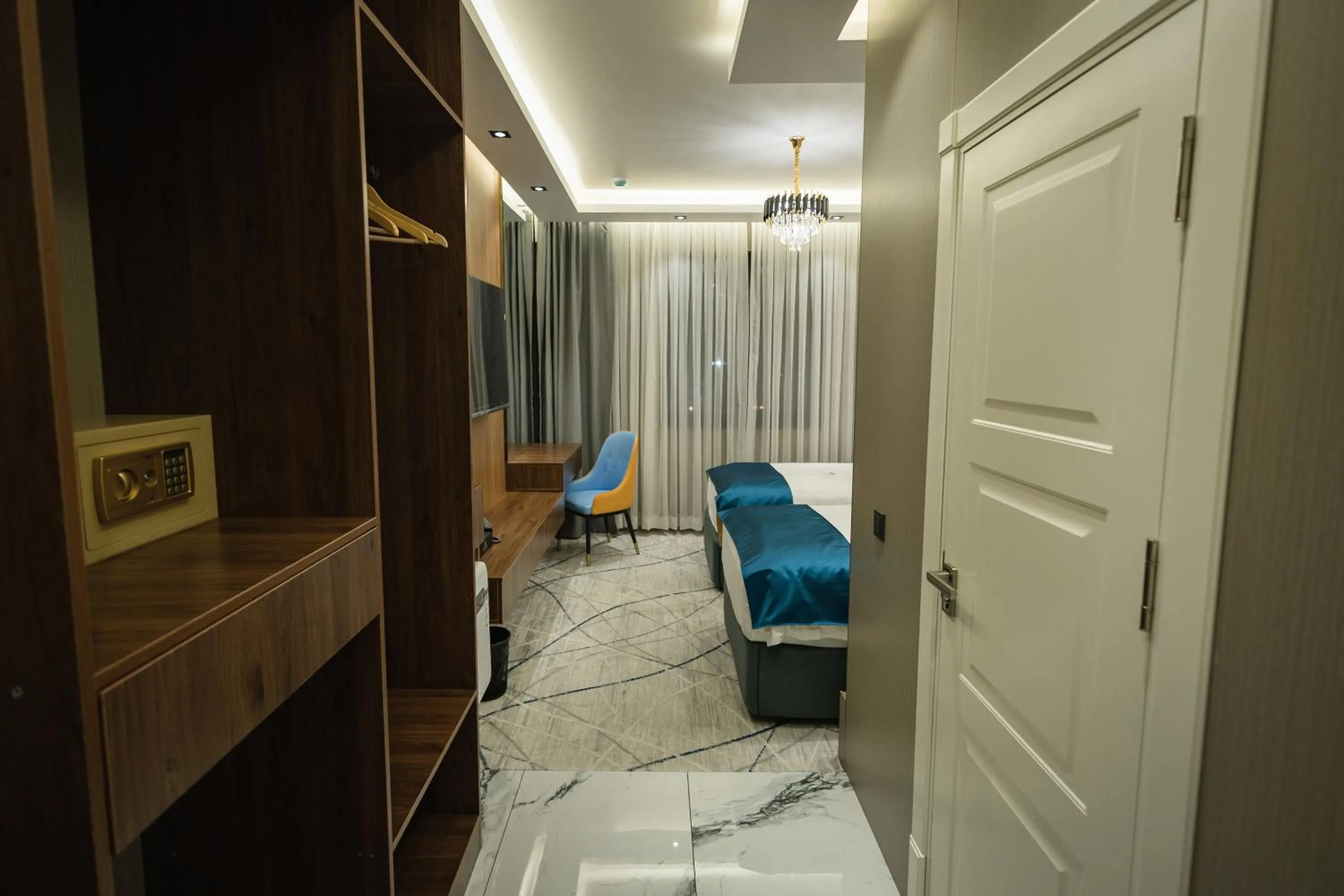 LakeSide Hotel by EDEN Group