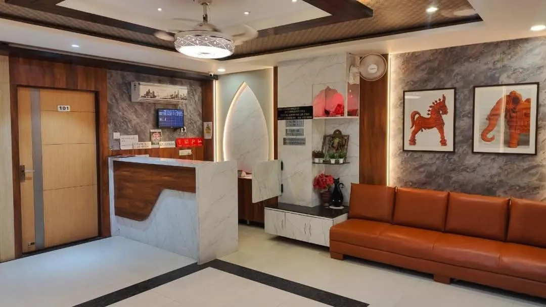 Hotel Sapphire Inn