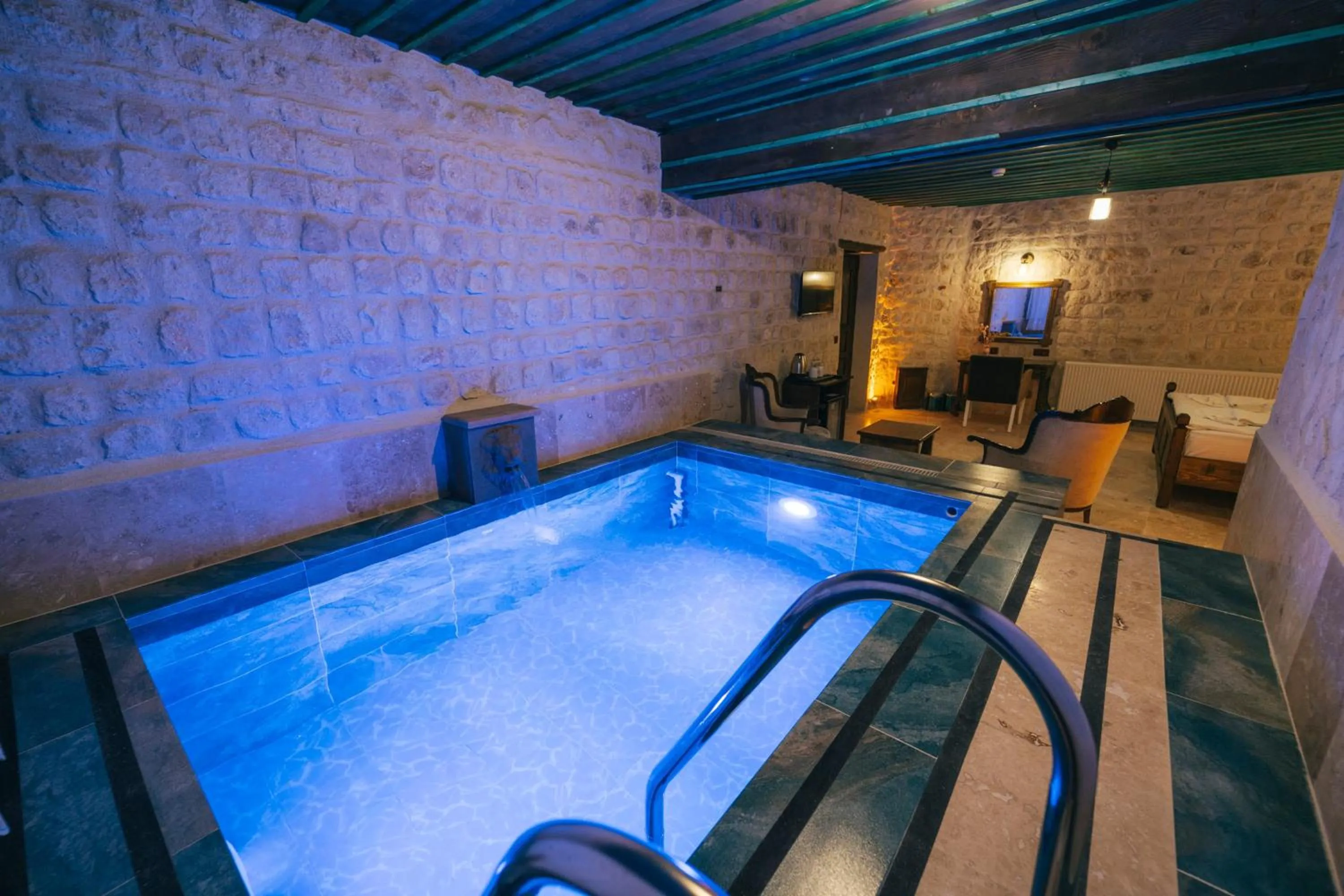 Pool view in Cappatria Cave House