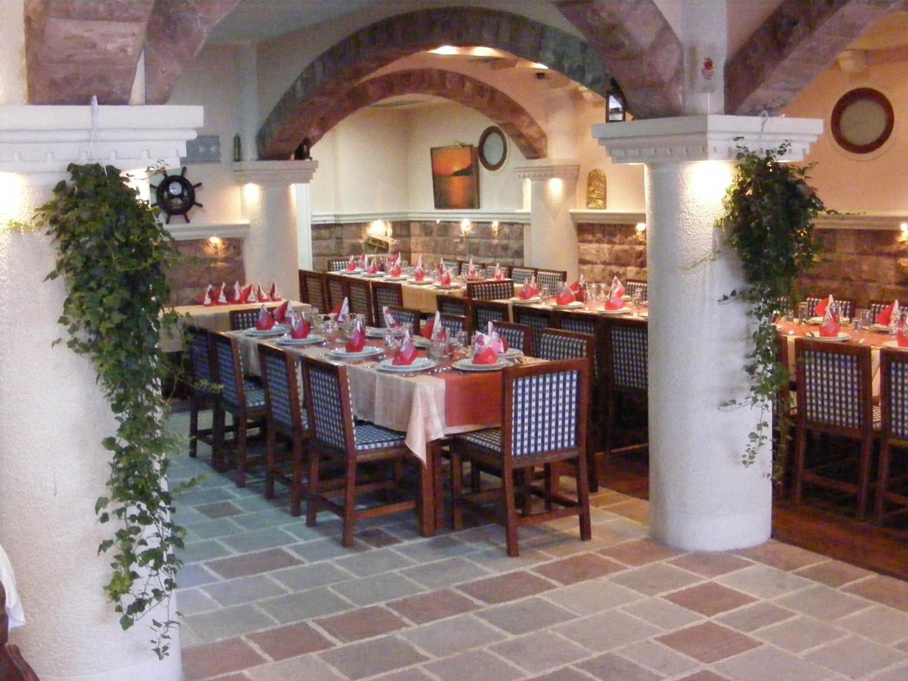 Restaurant/places to eat in Hotel Ponta Nova