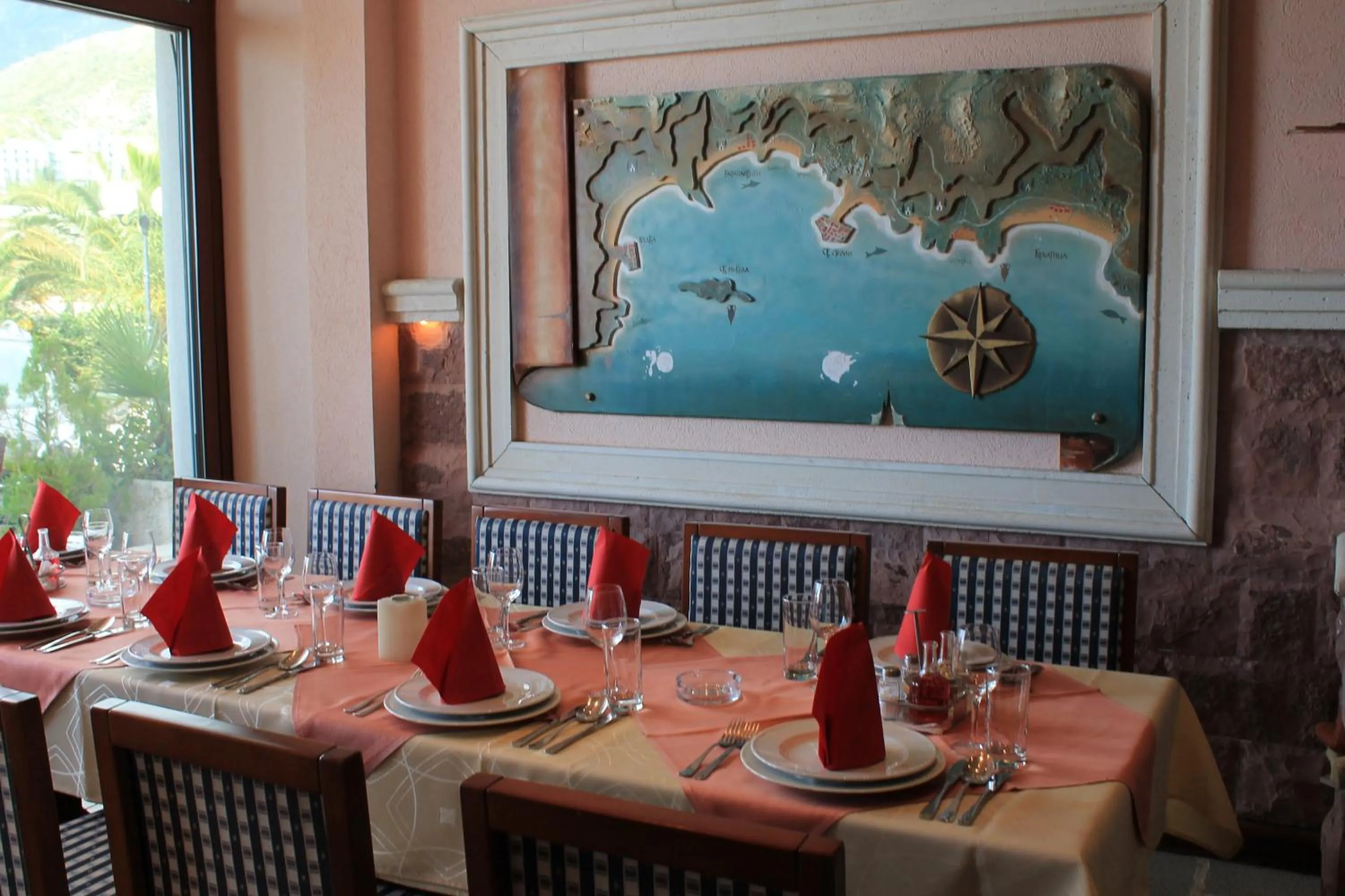 Restaurant/places to eat in Hotel Ponta Nova