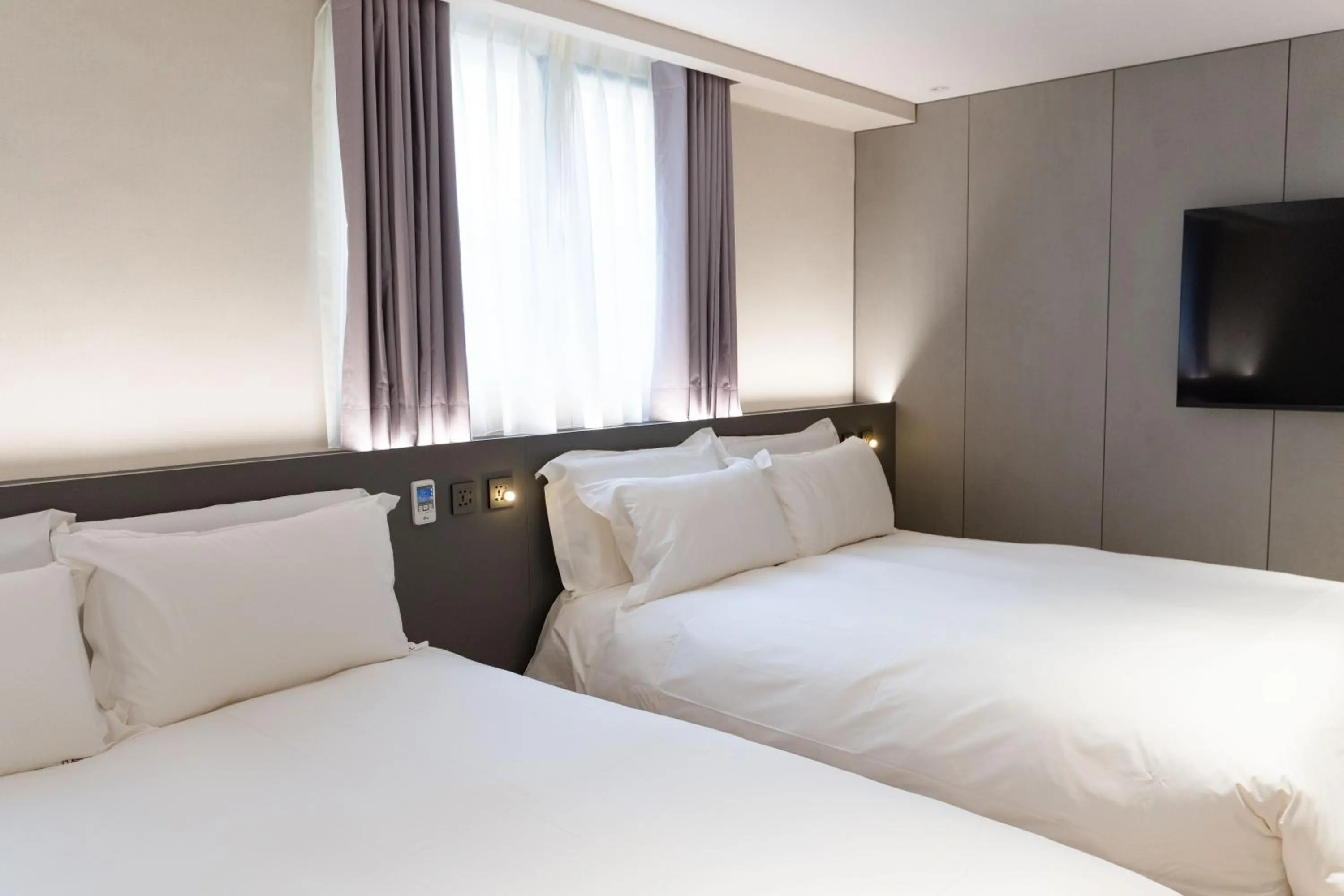 Japanese-Style Quadruple Room in Talmud Hotel Classic Taiwan Boulevard