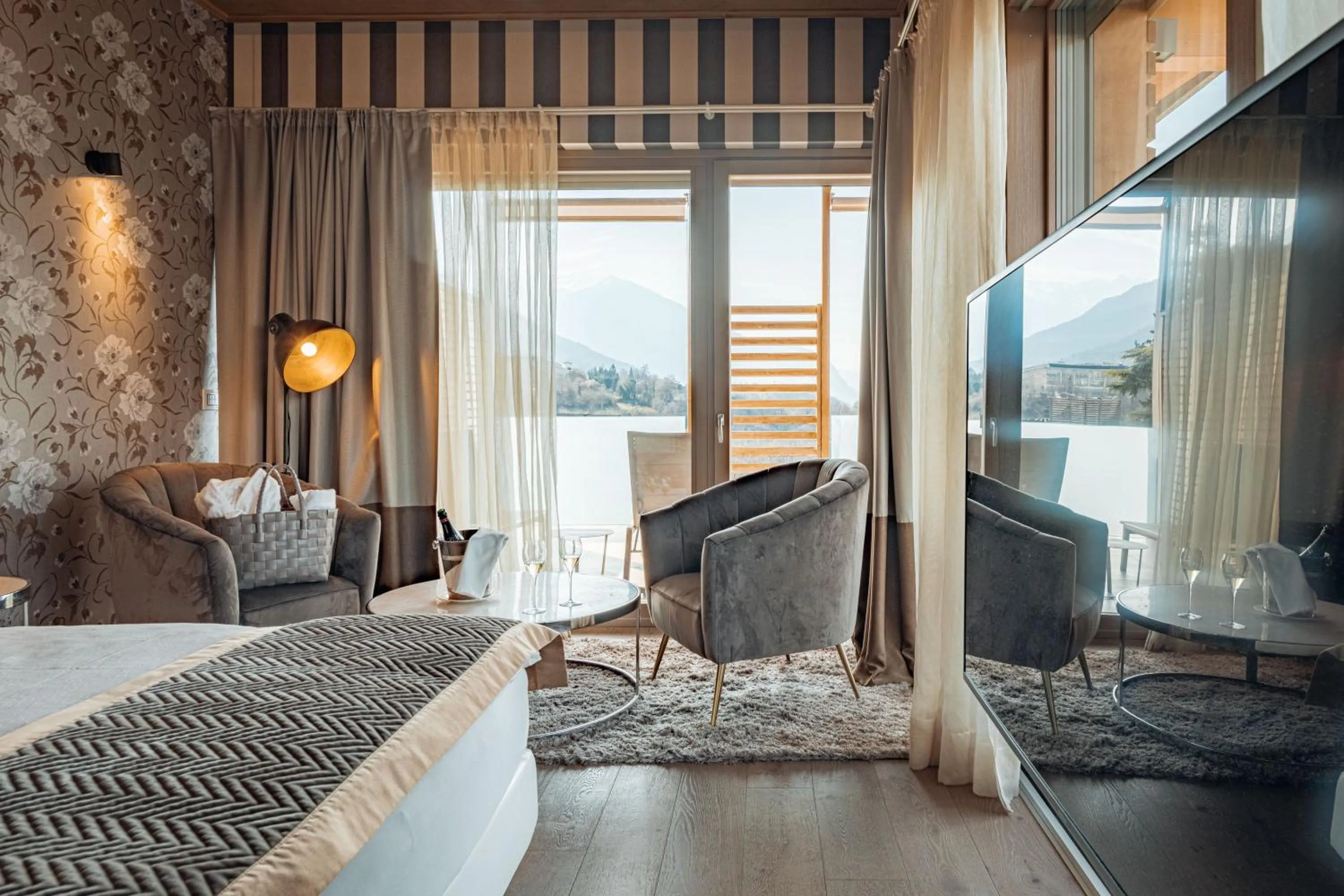 Seating area, Bed in Hotel Villa Madruzzo