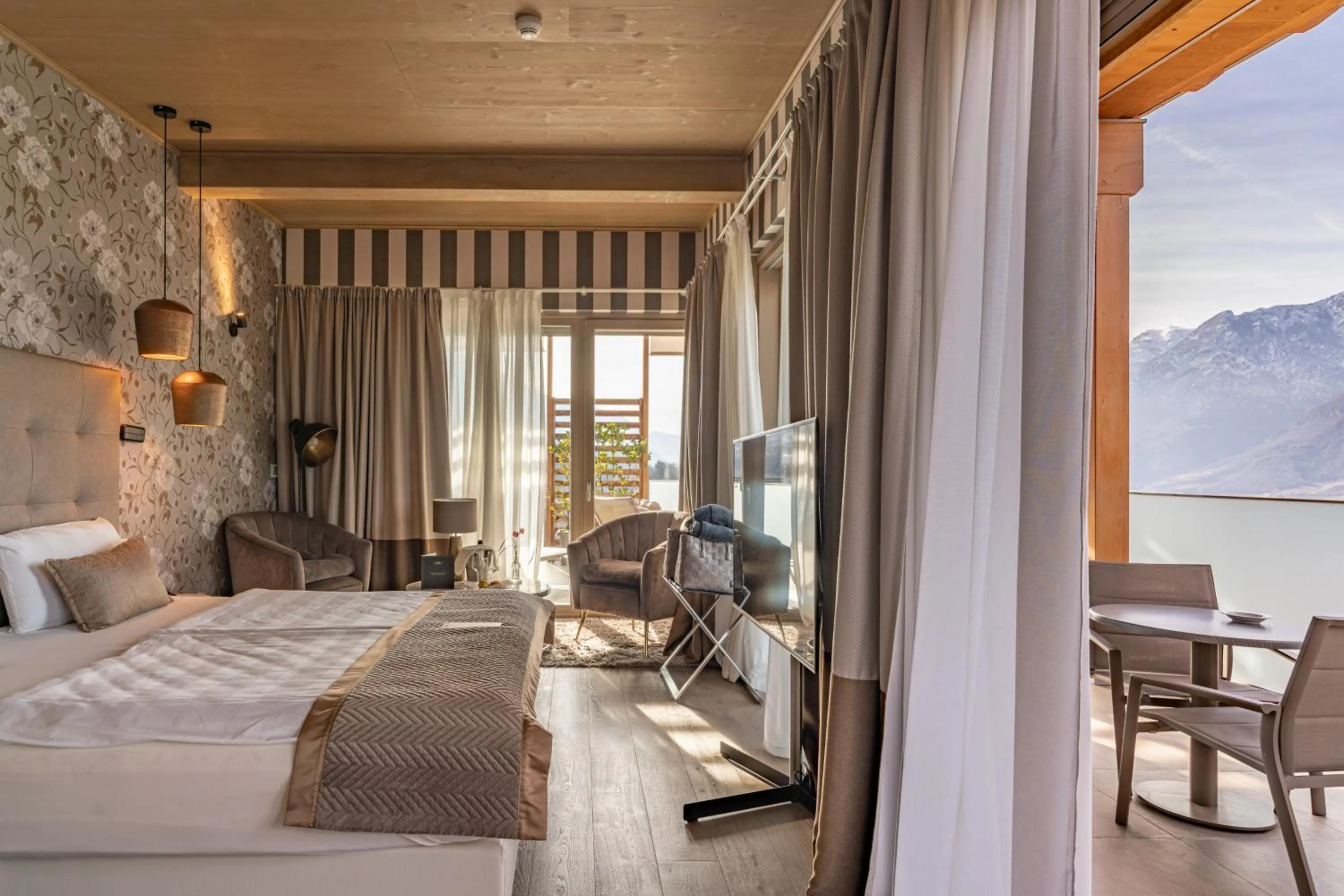 Bed in Hotel Villa Madruzzo