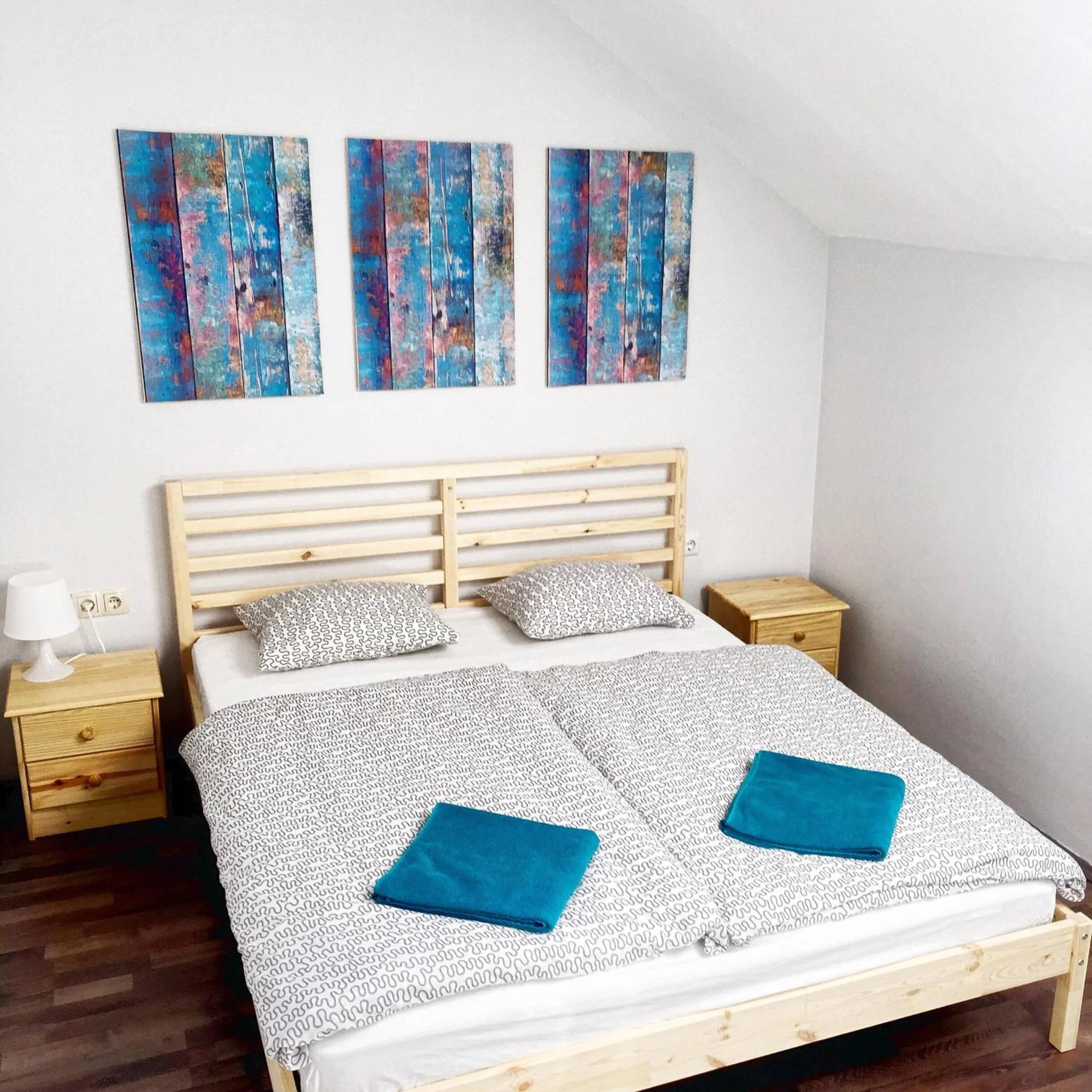 Basic Double Room in Falling Lakes Hostel