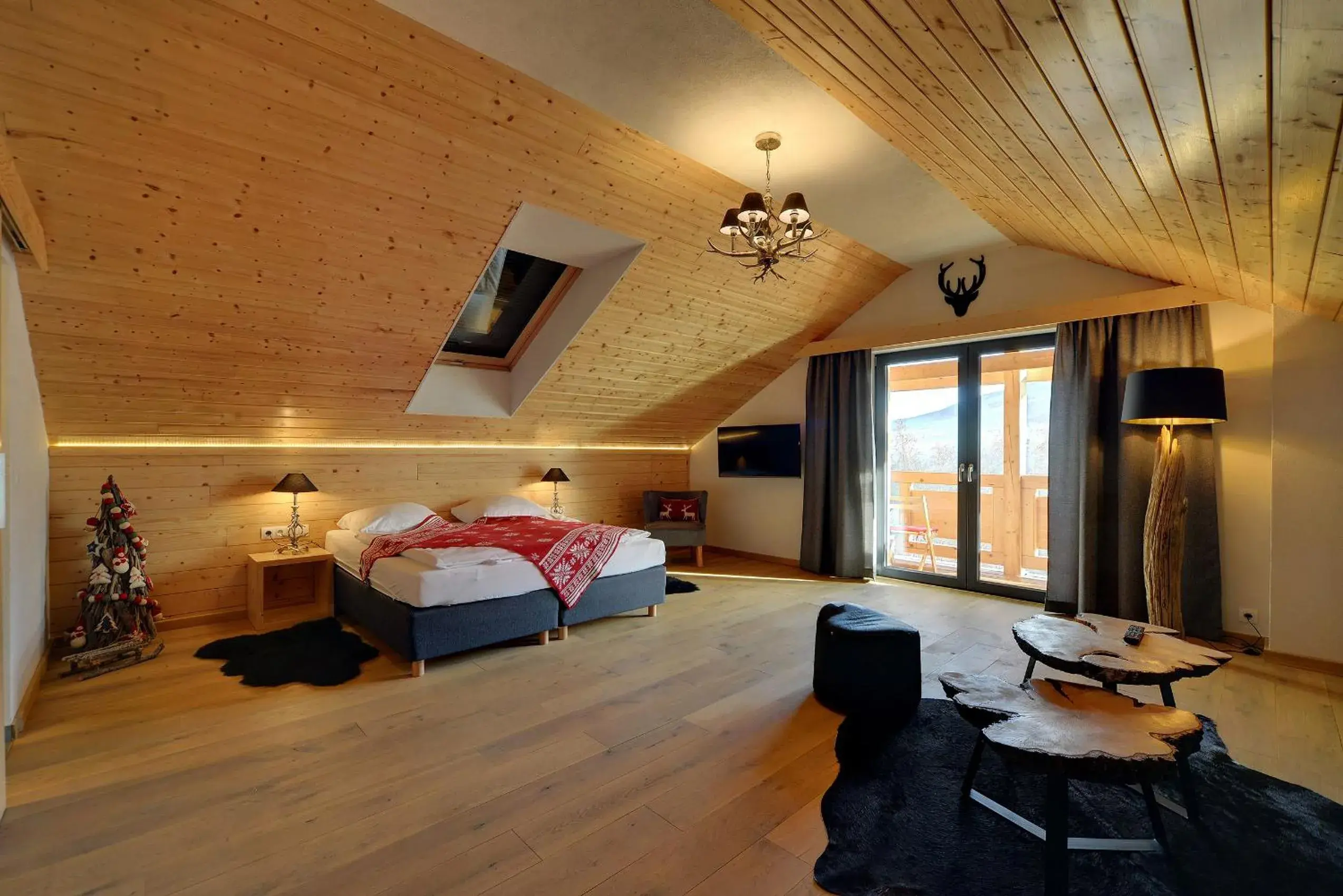 Deluxe Quadruple Room with Mountain View in Dom Górski Deluxe Quadruple Room with Mountain View in Dom Górski