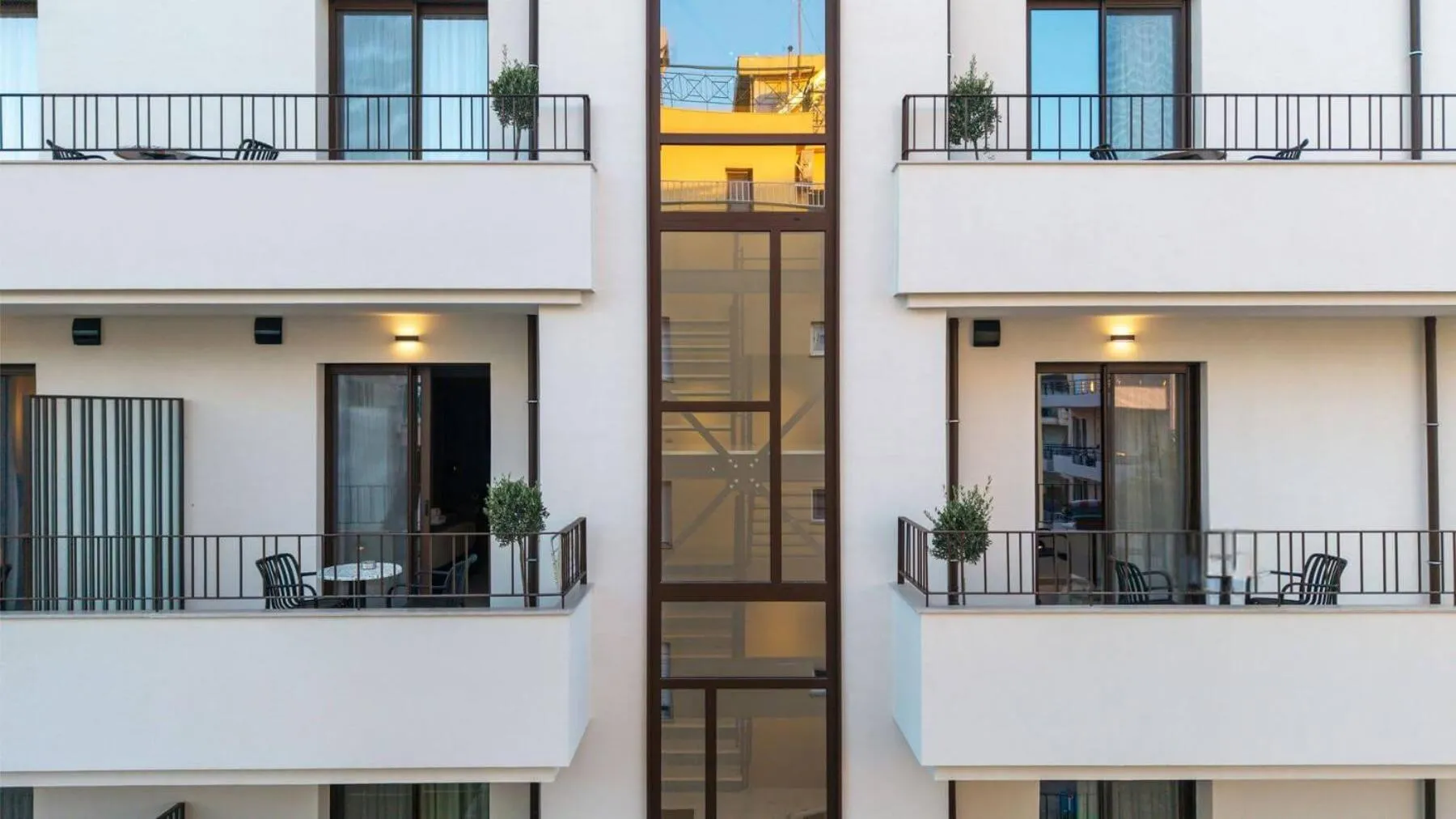 Property building in Achinos - Kalamata Mediterranean Suites