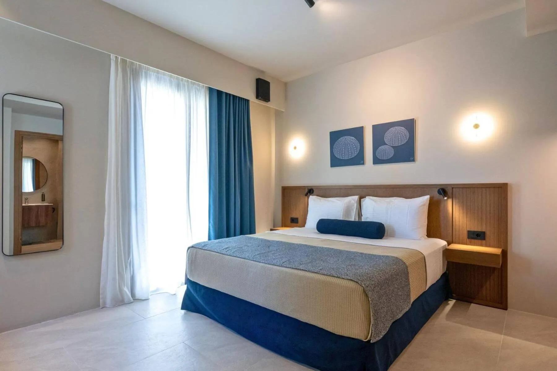 Property building, Bed in Achinos - Kalamata Mediterranean Suites