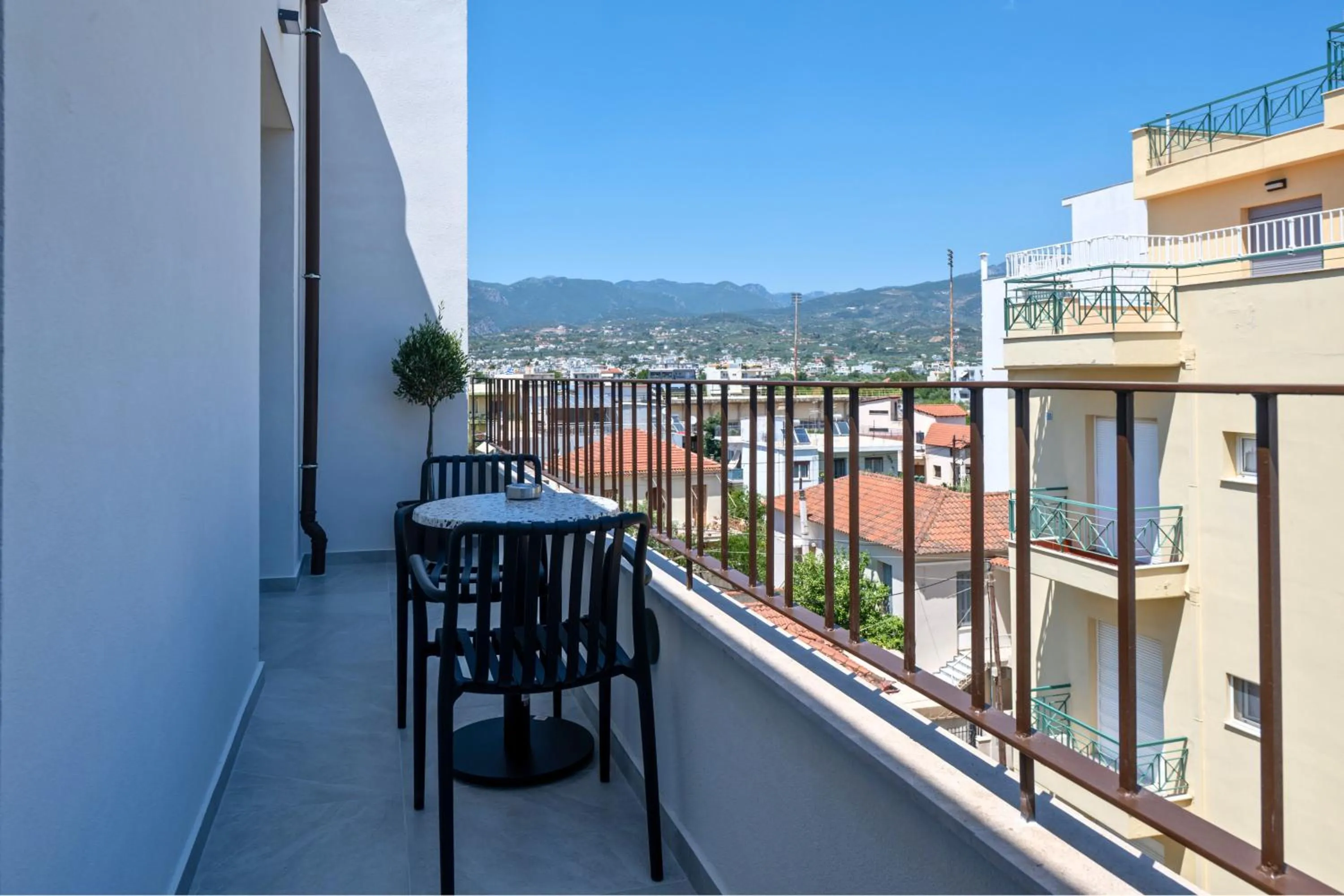 Property building in Achinos - Kalamata Mediterranean Suites