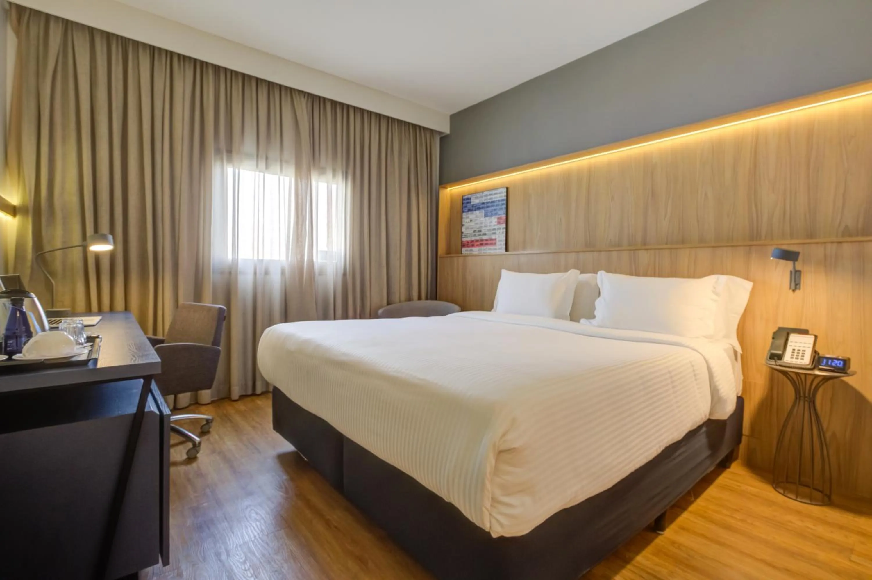 Bed in Hampton by Hilton Guarulhos Airport