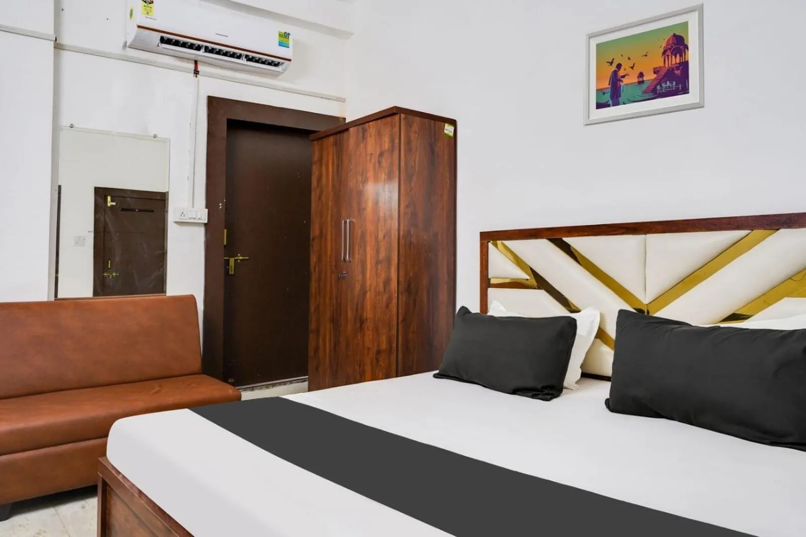 Hotel Aayansh Palace