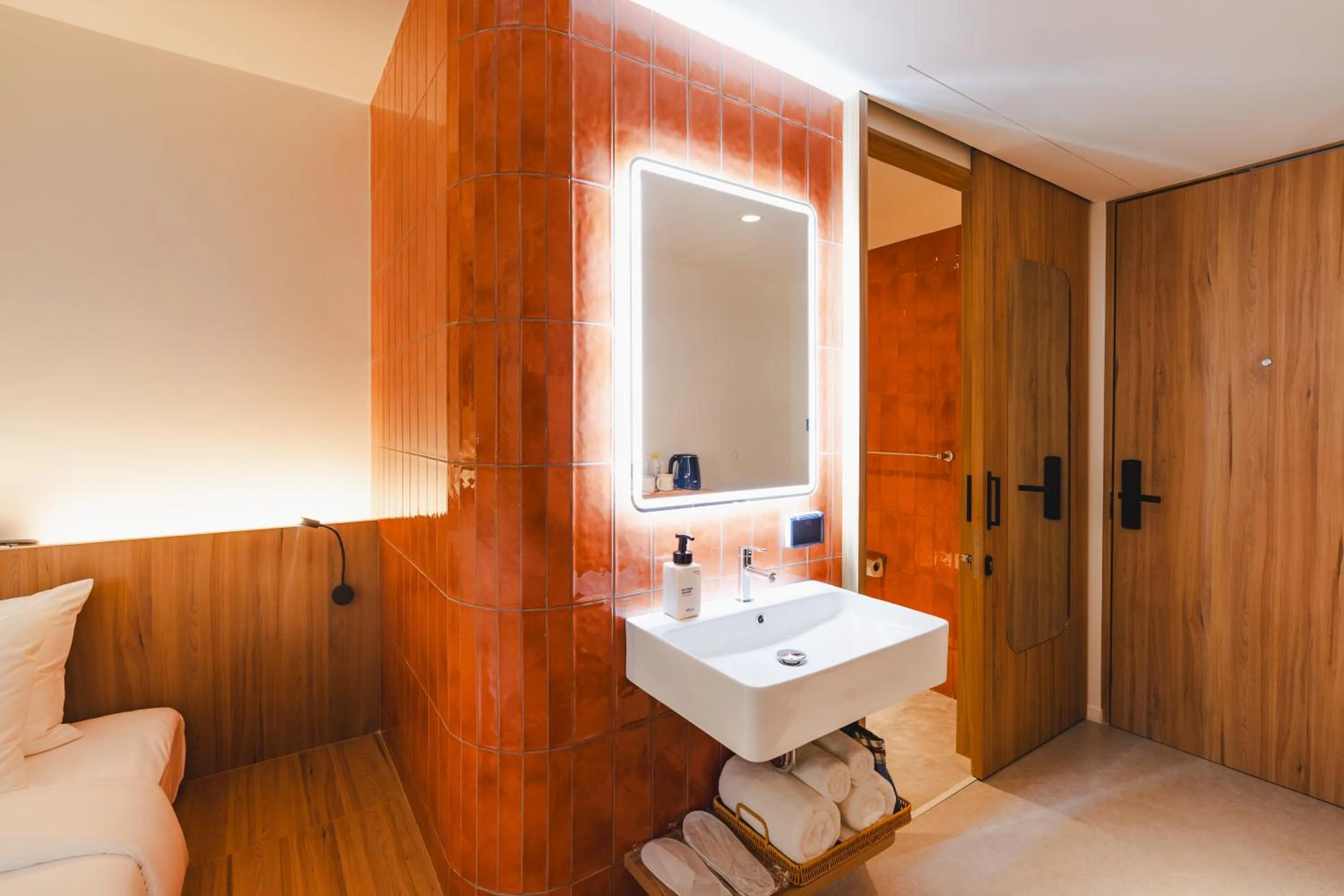 Toilet in VELA be Bangkok Siam