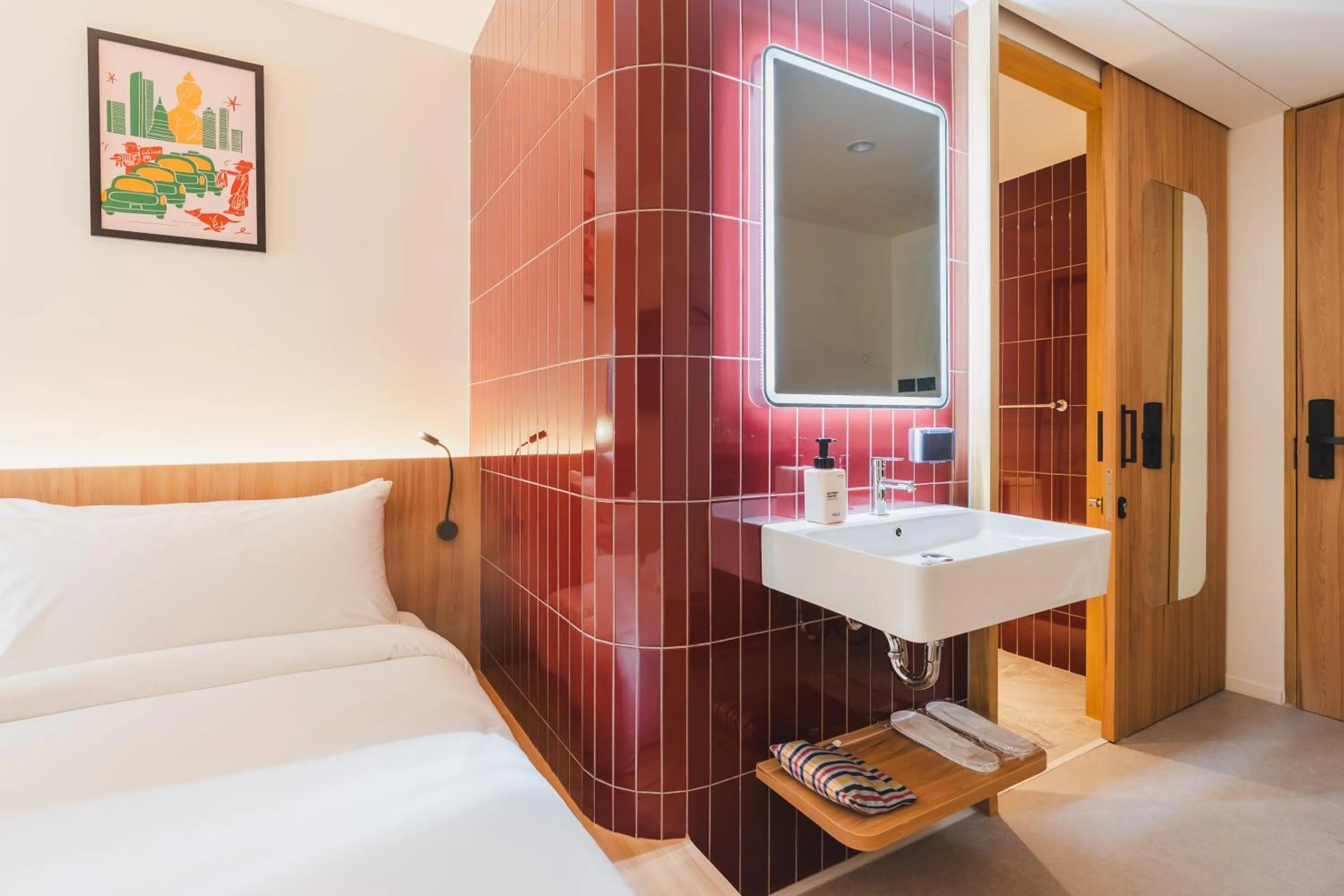 Toilet, Bed in VELA be Bangkok Siam