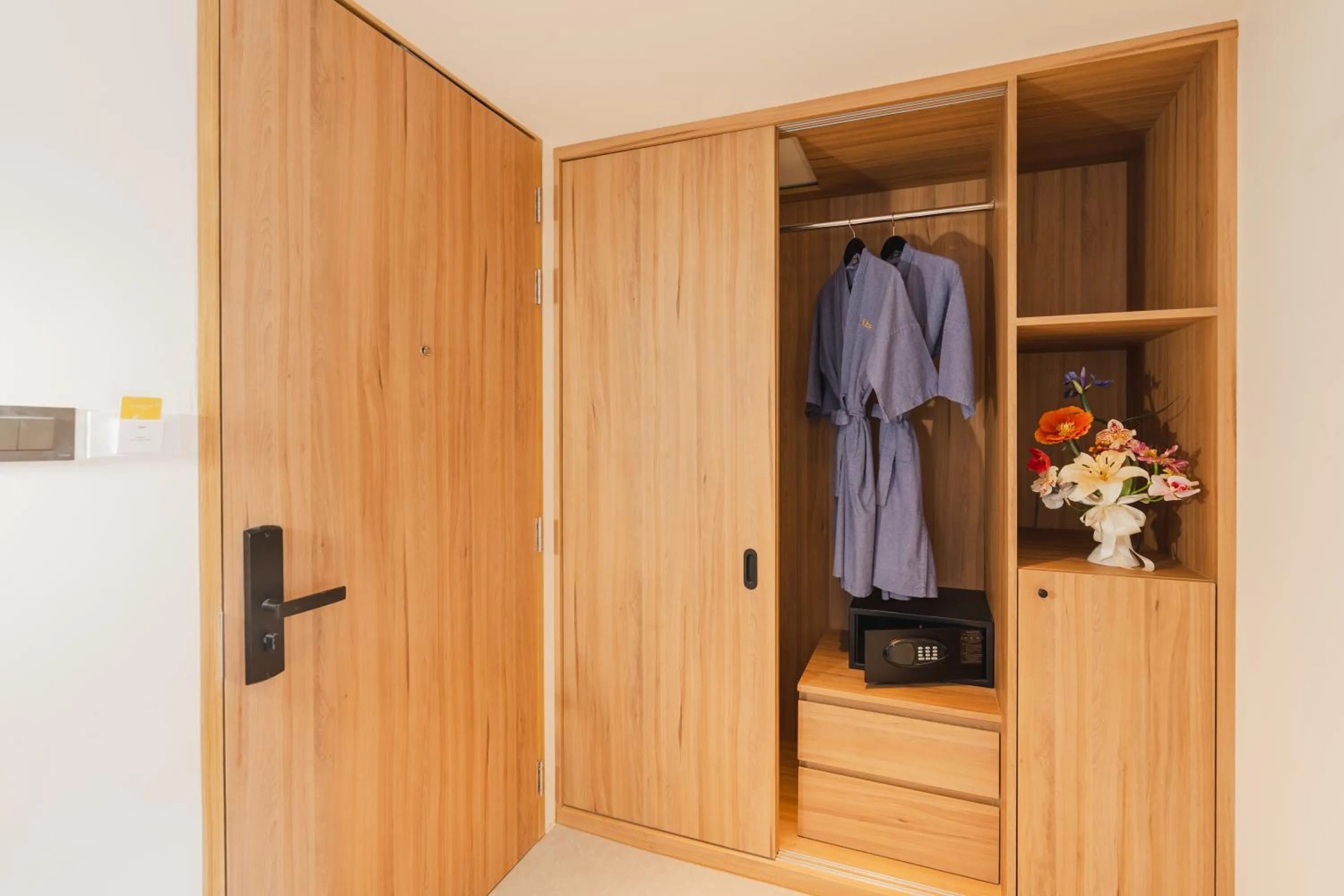 wardrobe in VELA be Bangkok Siam