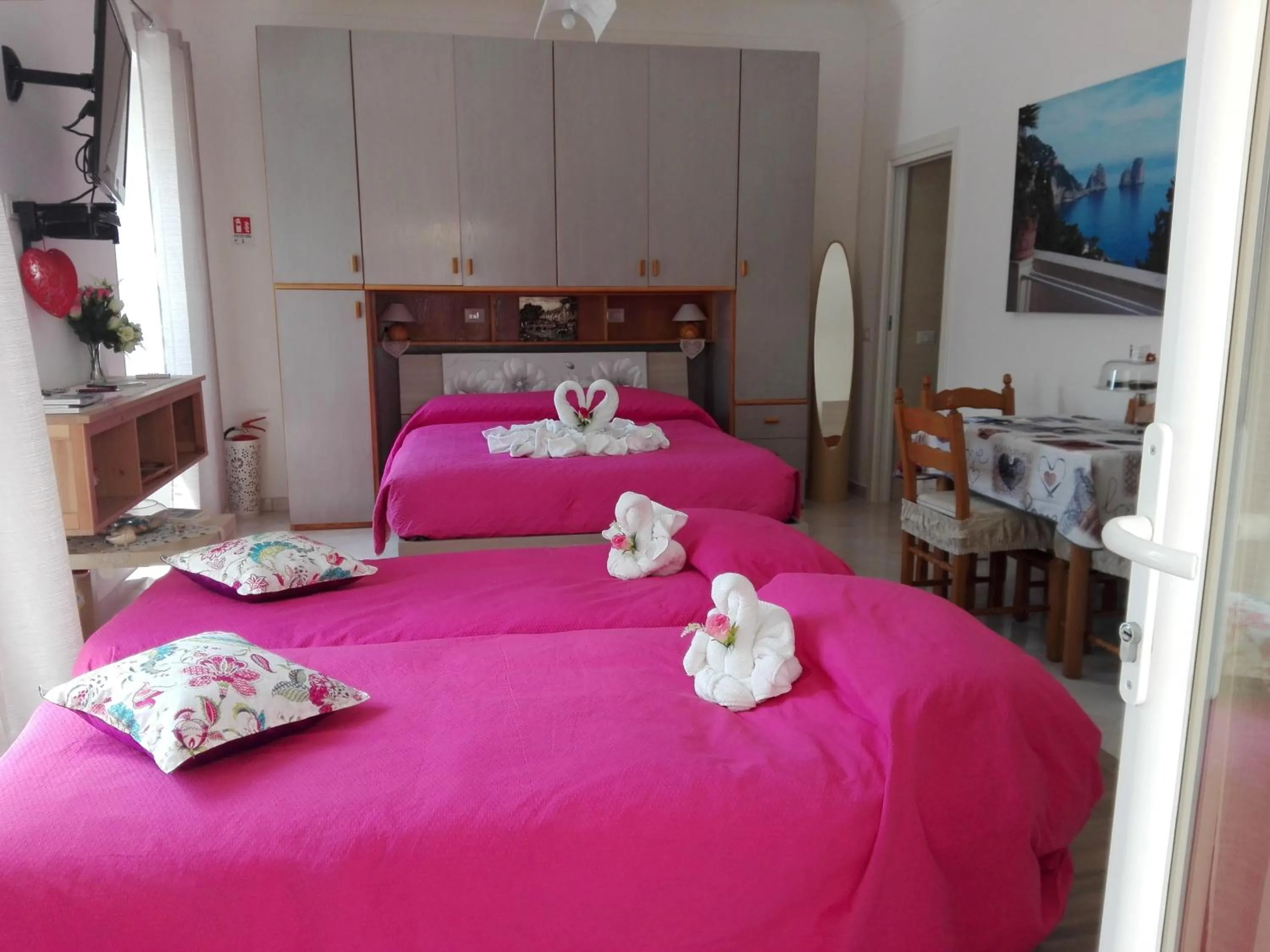 Bedroom, Bed in La Necussella