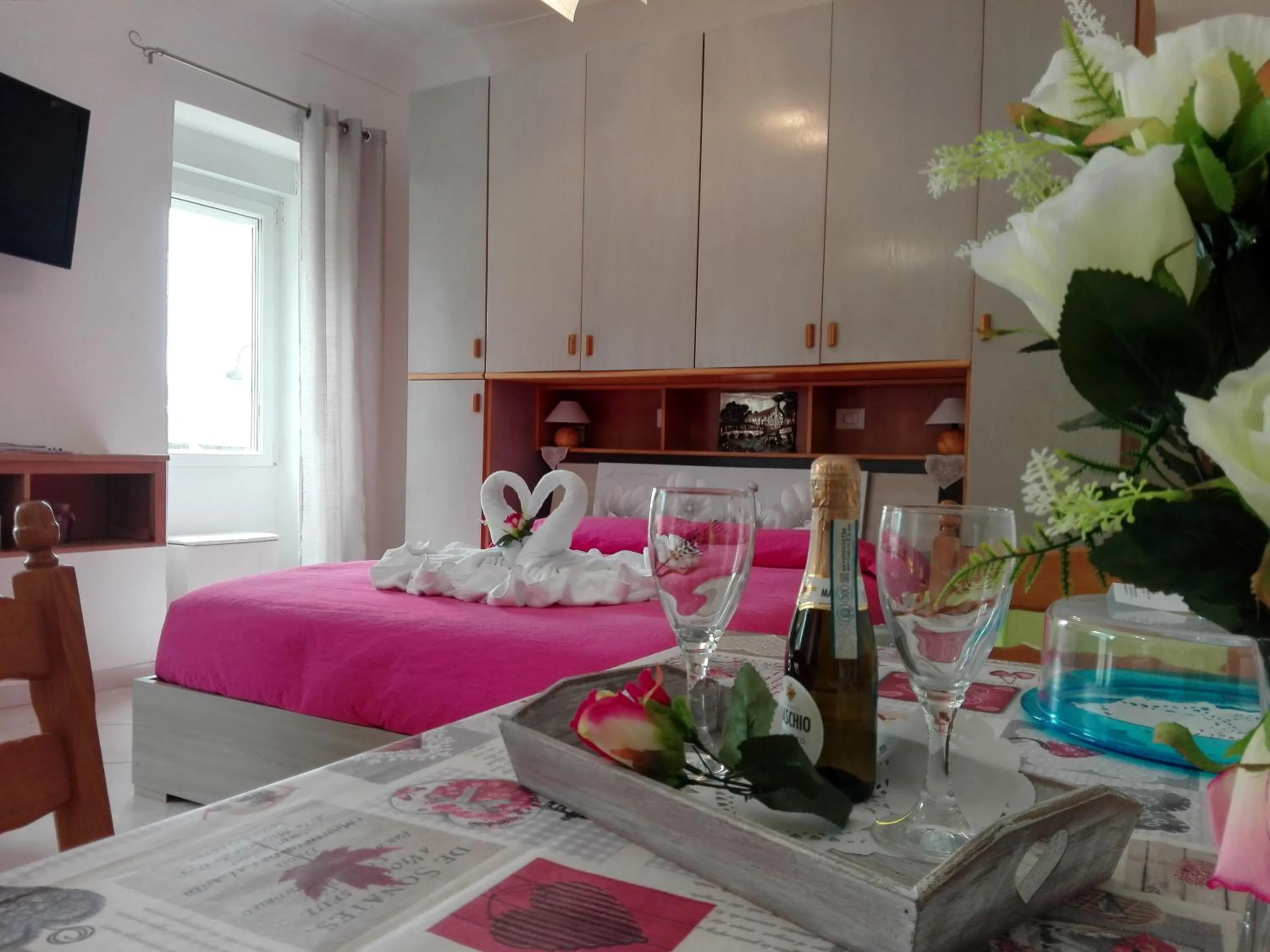 Photo of the whole room, Bed in La Necussella