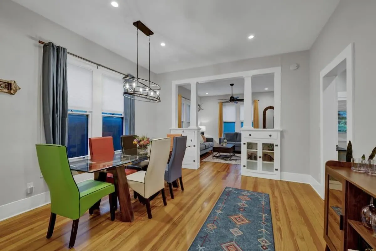 Dining area in Tolle Haus: W/Pool & Firepit-Walk to Schlitterbahn, Comal Chutes & Downtown!