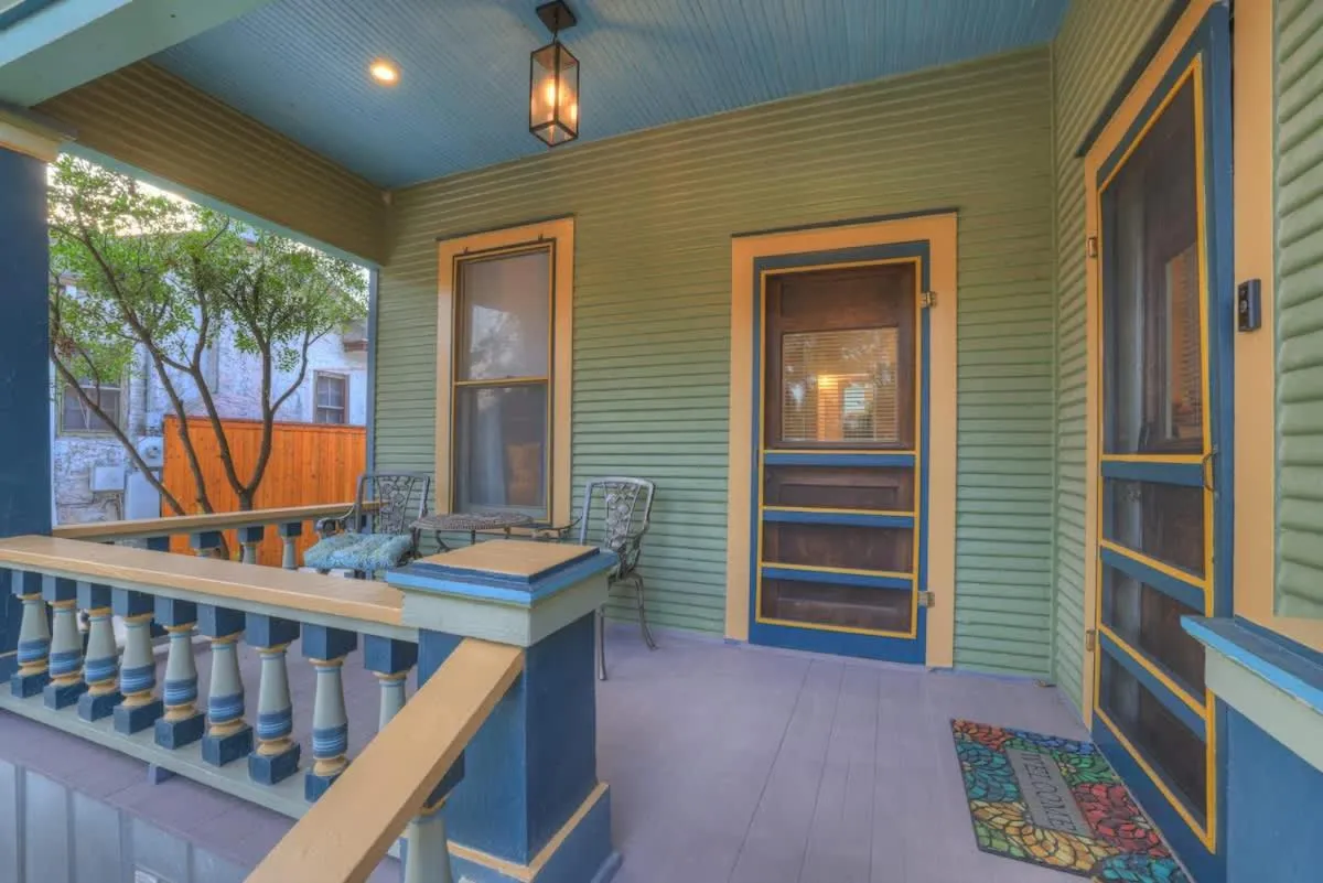 Other in Tolle Haus: W/Pool & Firepit-Walk to Schlitterbahn, Comal Chutes & Downtown!