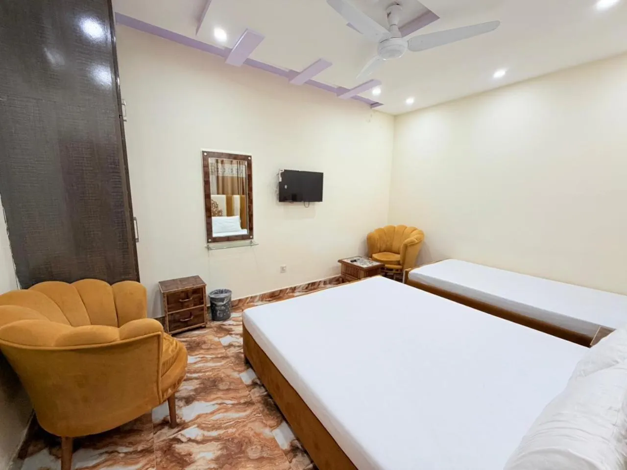 Bed in Serene Elegance Hotel