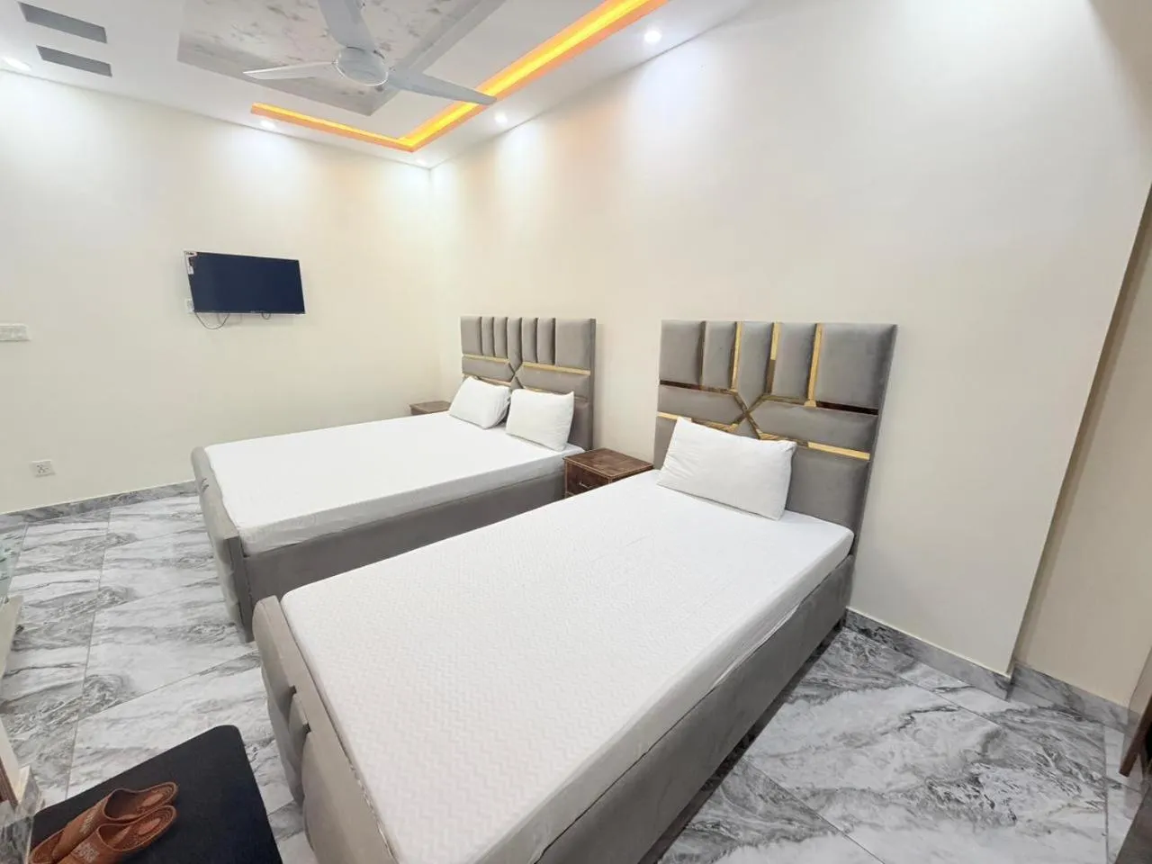 Bedroom, Bed in Serene Elegance Hotel