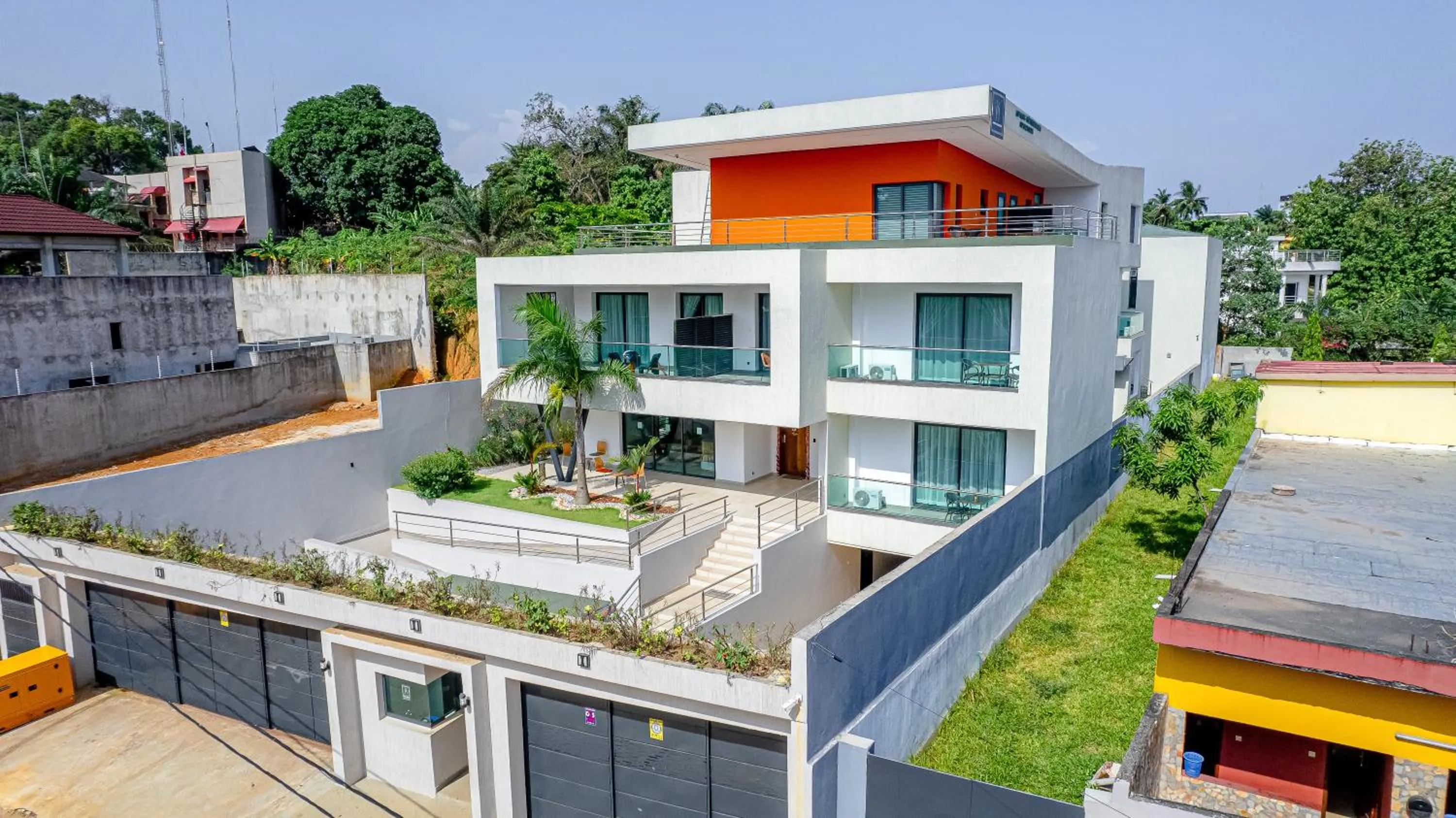 Balcony/Terrace in Hotel Yatchenin Abidjan
