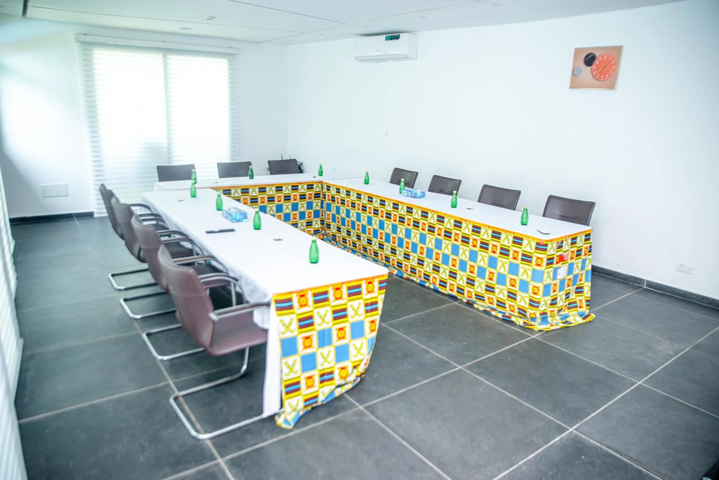 On-site shops in Hotel Yatchenin Abidjan
