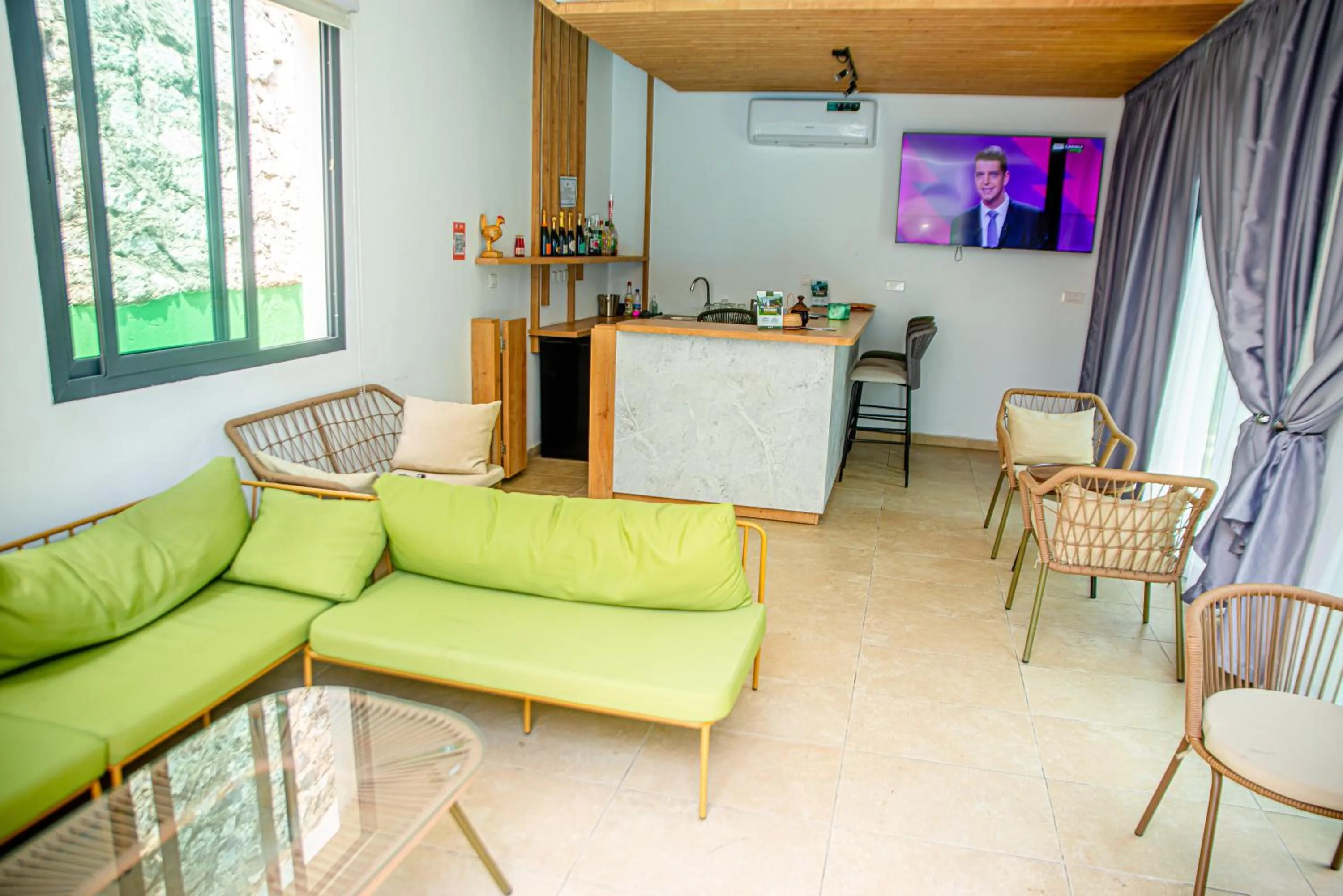 Seating area in Hotel Yatchenin Abidjan