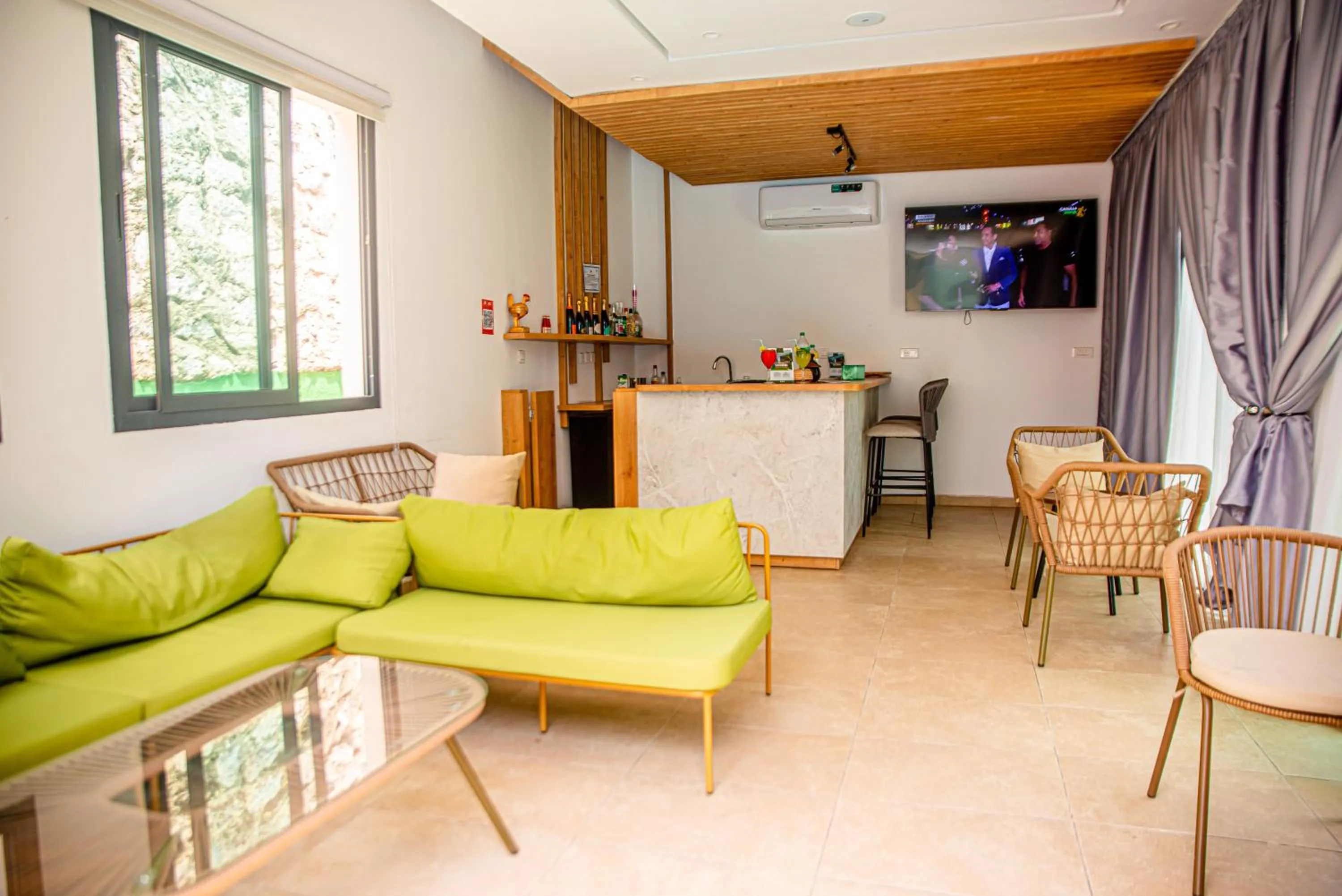 Seating area in Hotel Yatchenin Abidjan