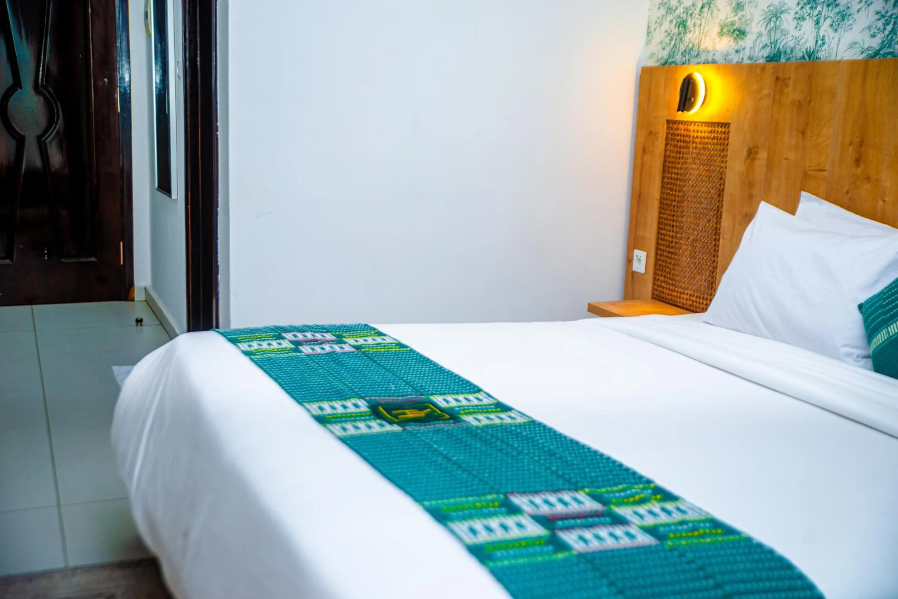 Bed in Hotel Yatchenin Abidjan