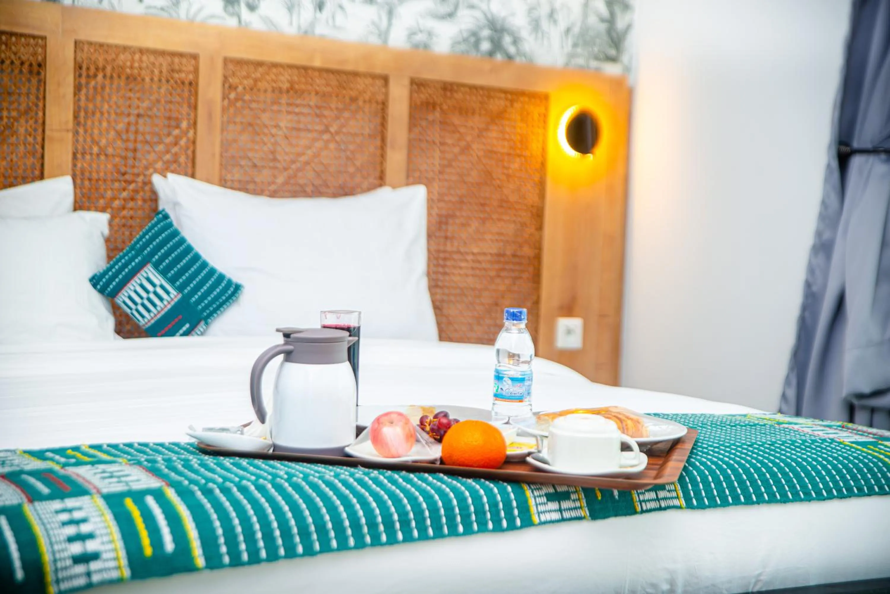 Bed in Hotel Yatchenin Abidjan