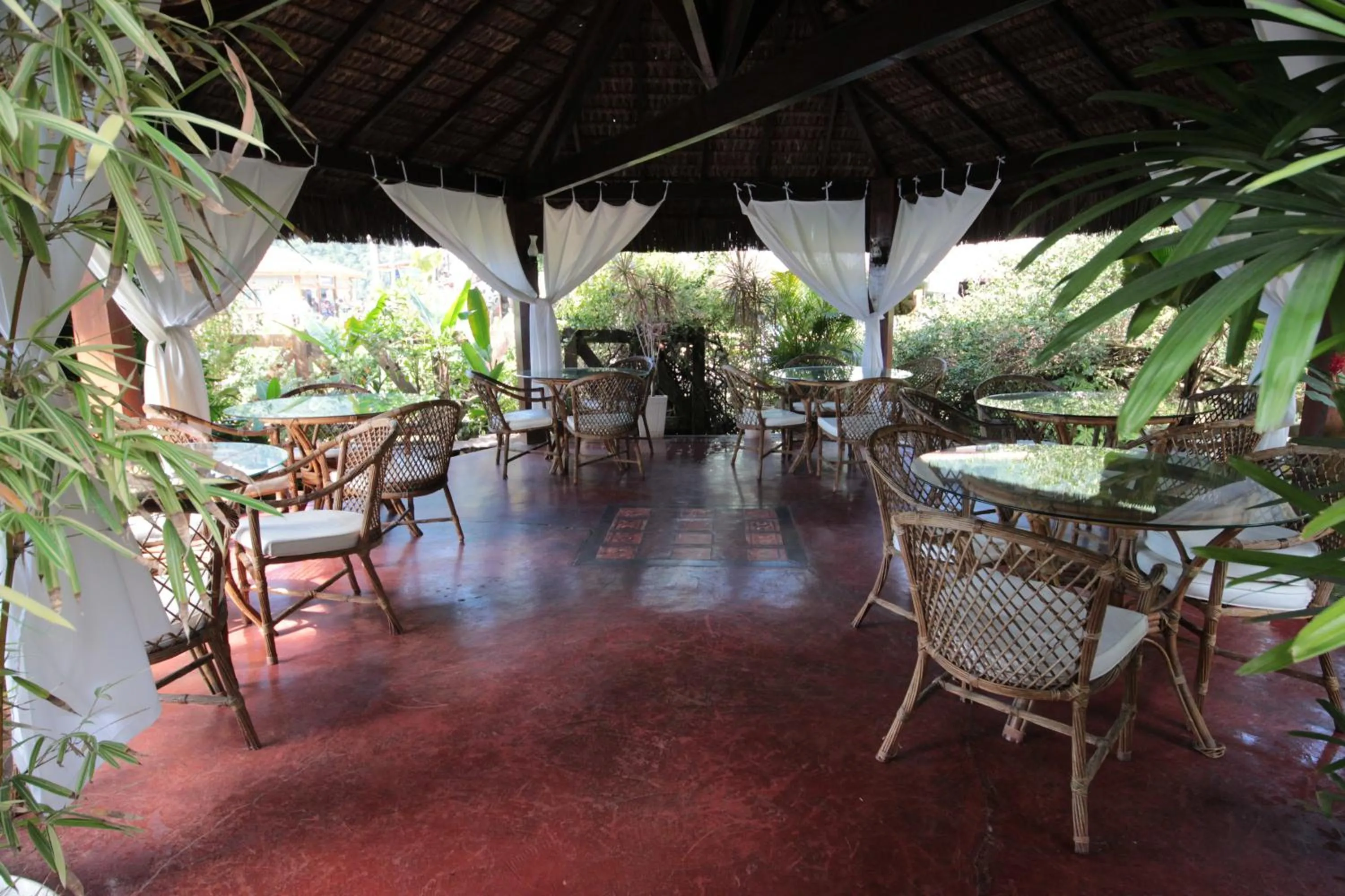 Restaurant/places to eat in Pousada Solar da Praia
