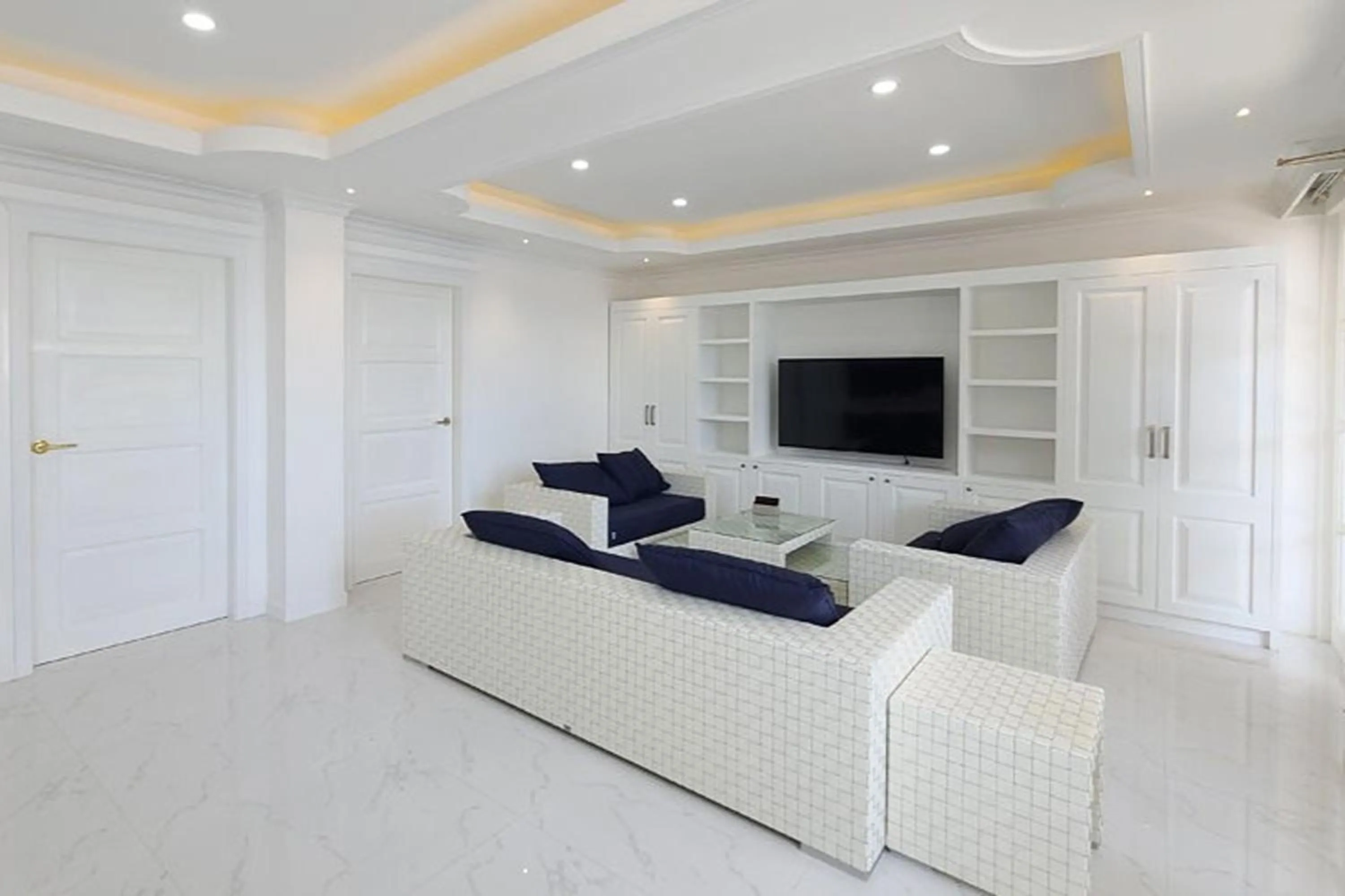 TV and multimedia in The Mark Resort Cebu