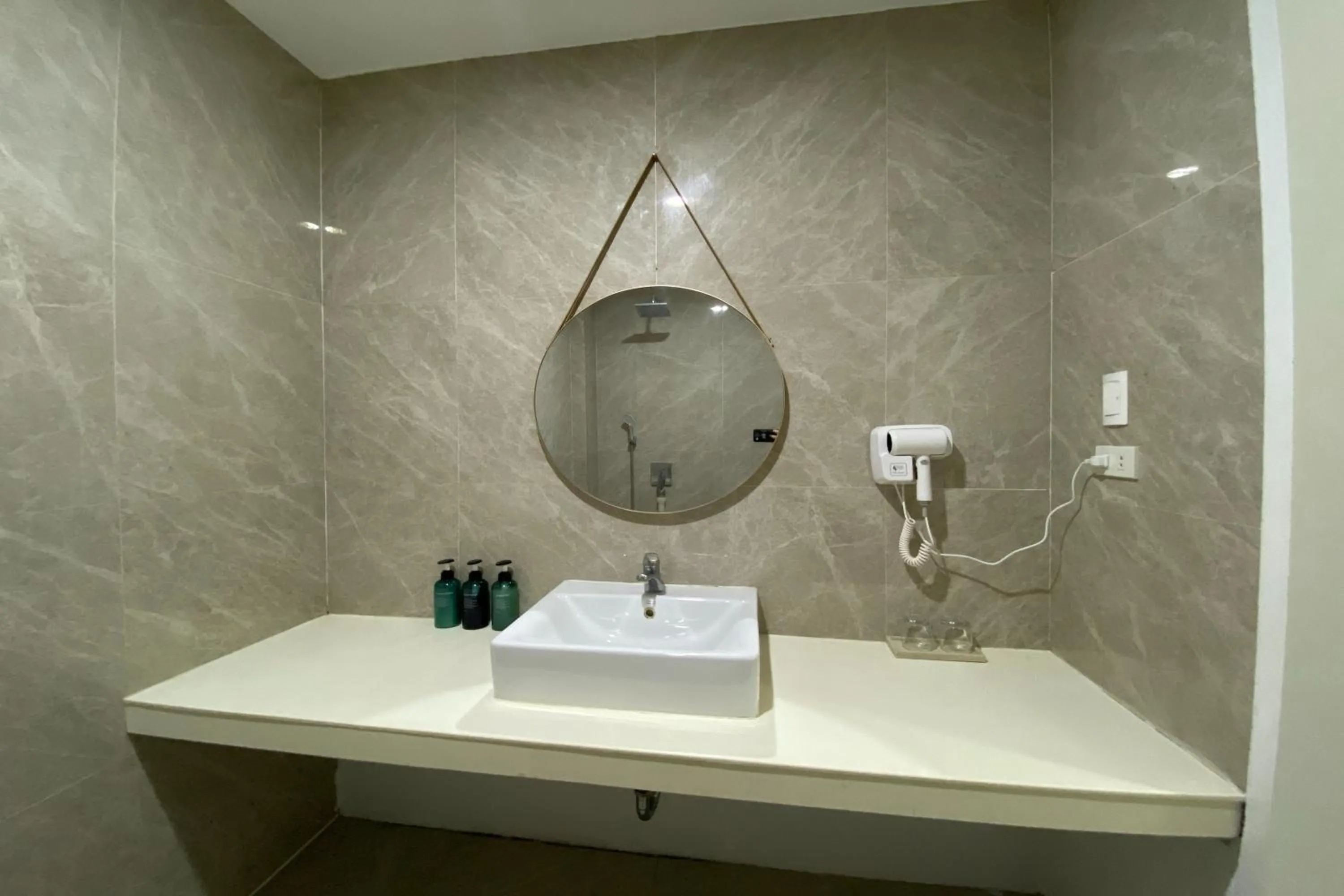 Shower in The Mark Resort Cebu