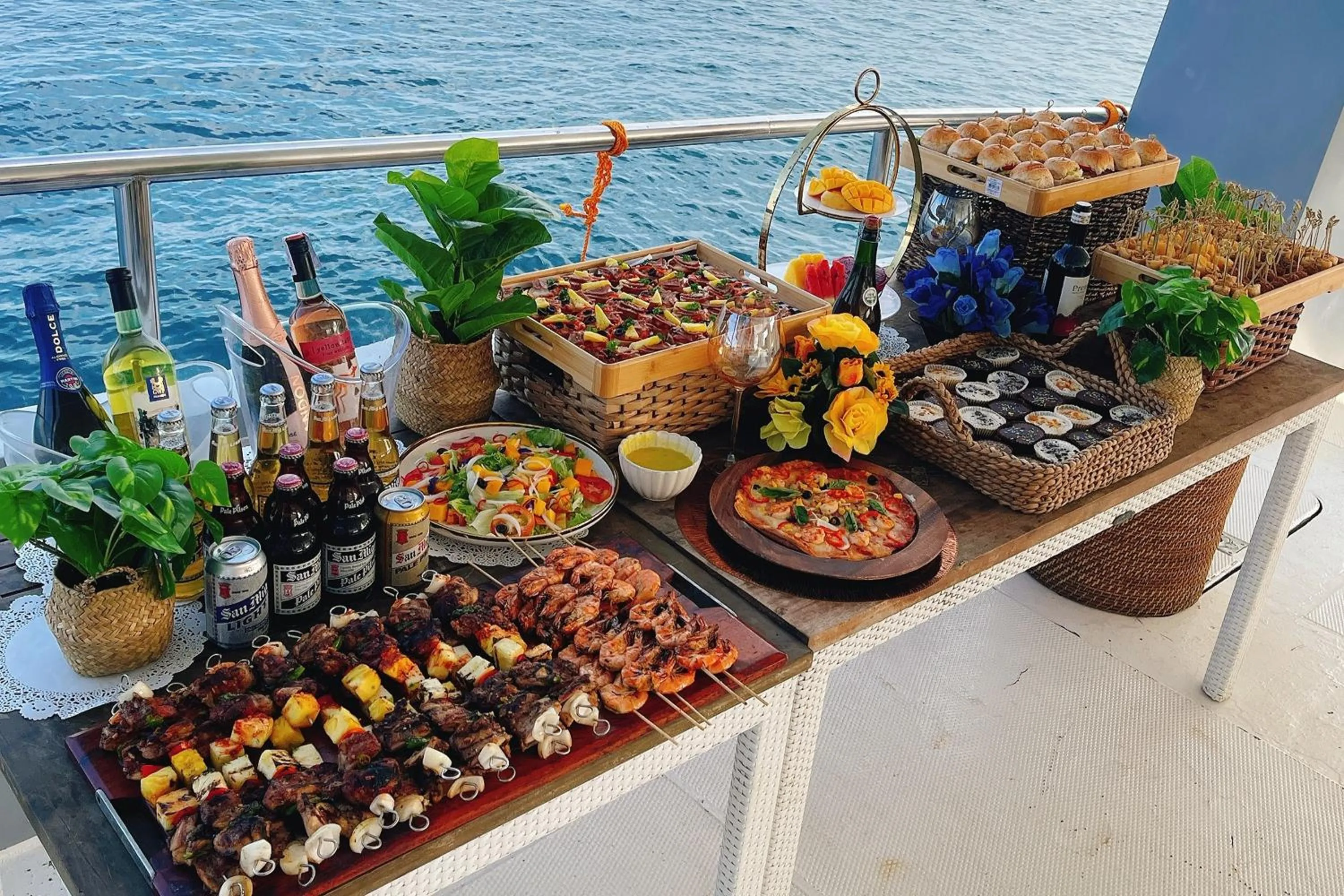 Restaurant/places to eat in The Mark Resort Cebu