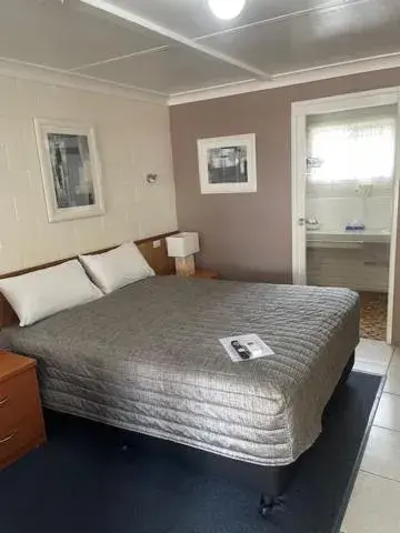 Queen Room - Disability Access in Gayndah Colonial Motor Inn Queen Room - Disability Access in Gayndah Colonial Motor Inn