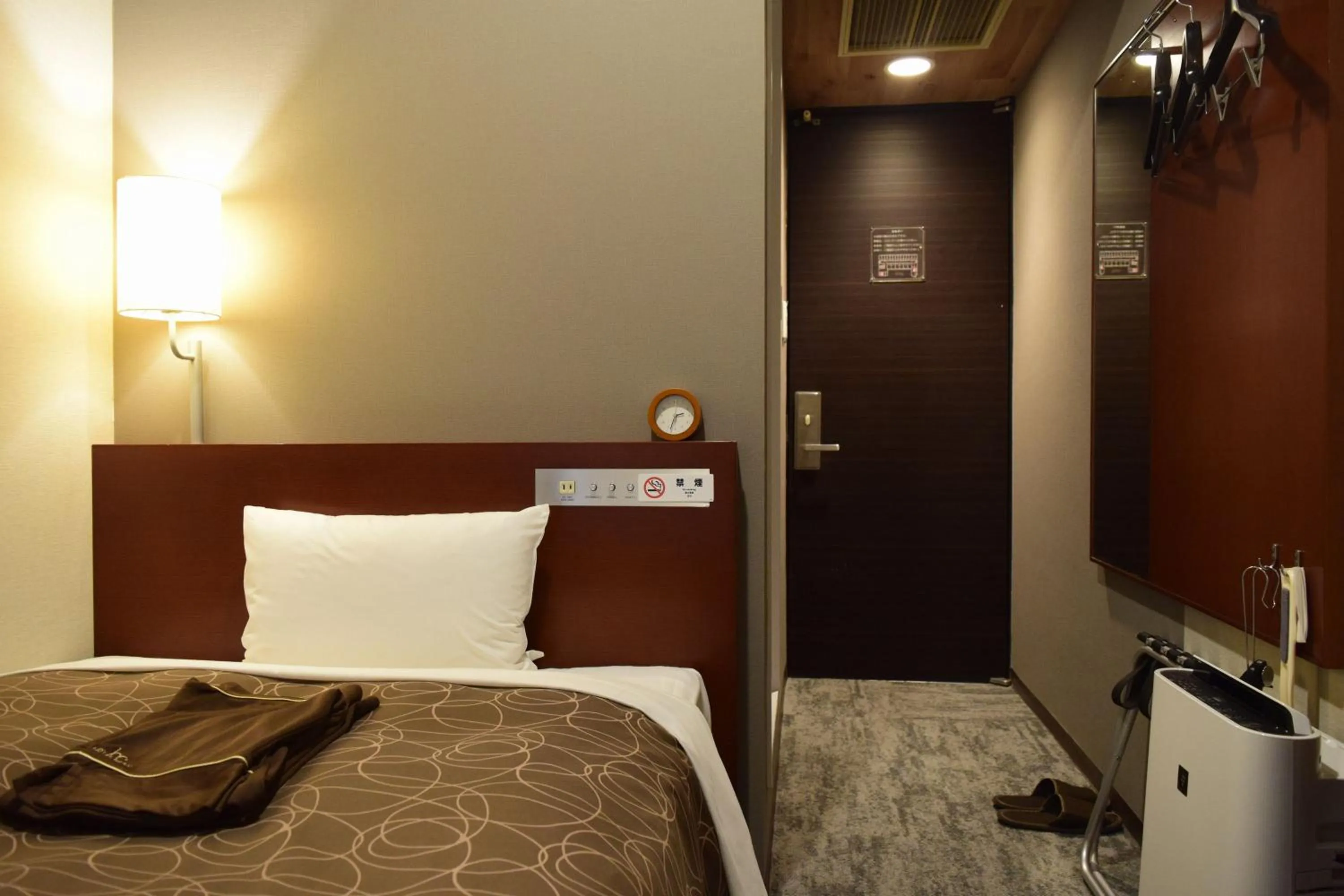 Bed in Hotel Resh Tottori Ekimae