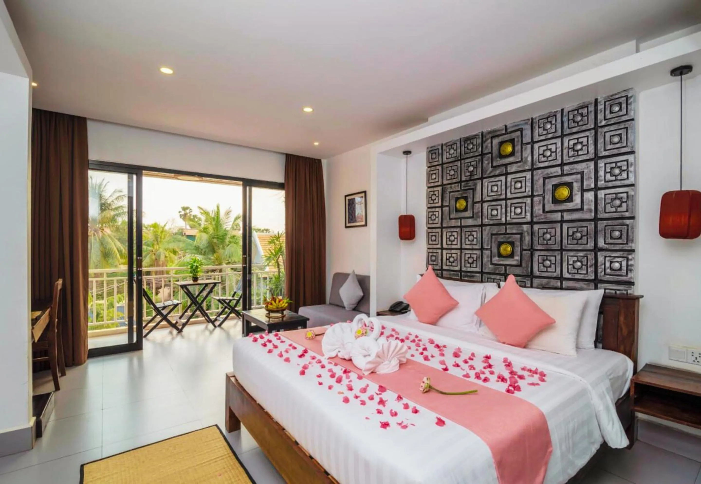 King Room with Pool View in Angkor Home 27