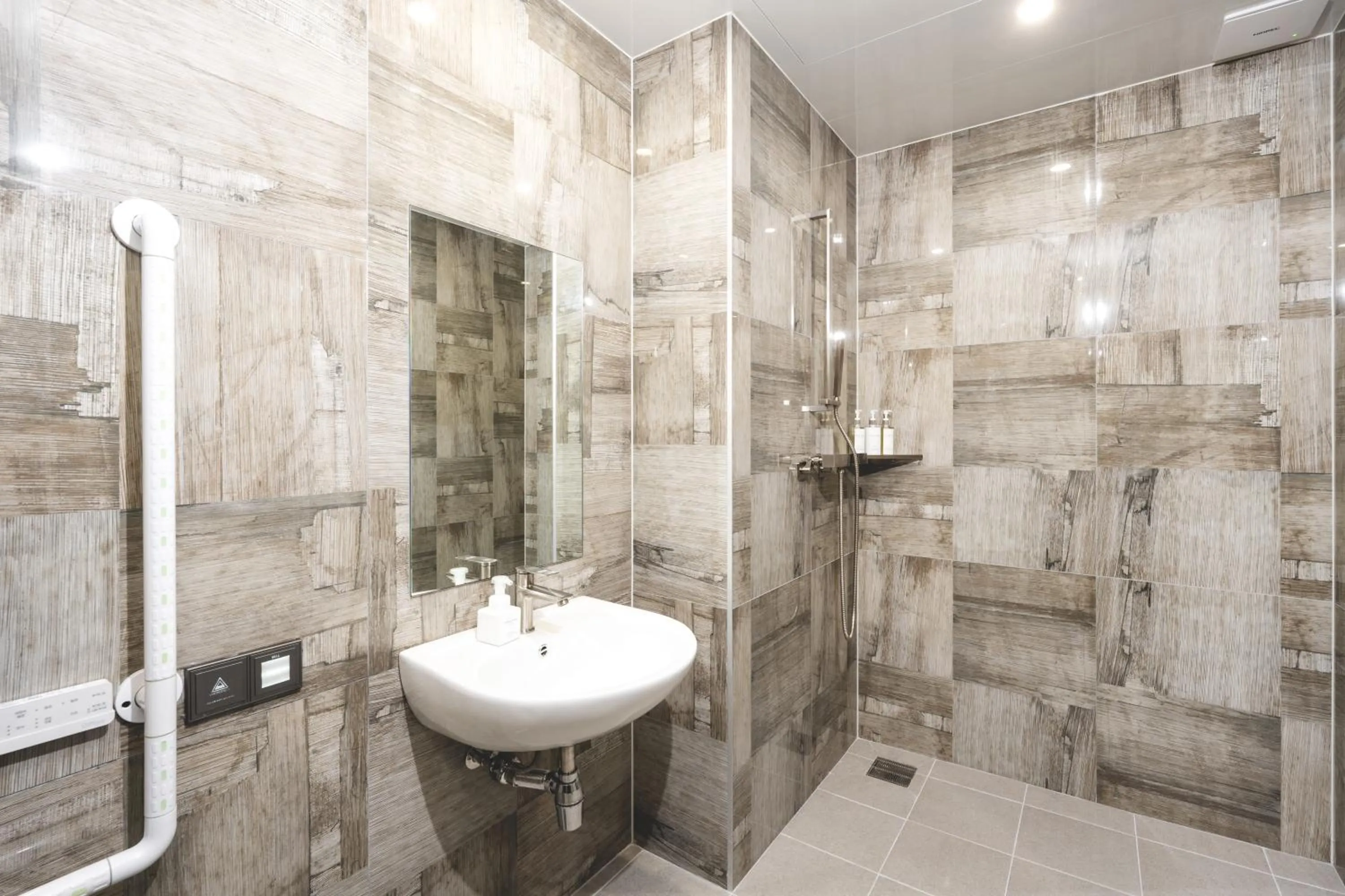 Shower in Gyeongju city hotel