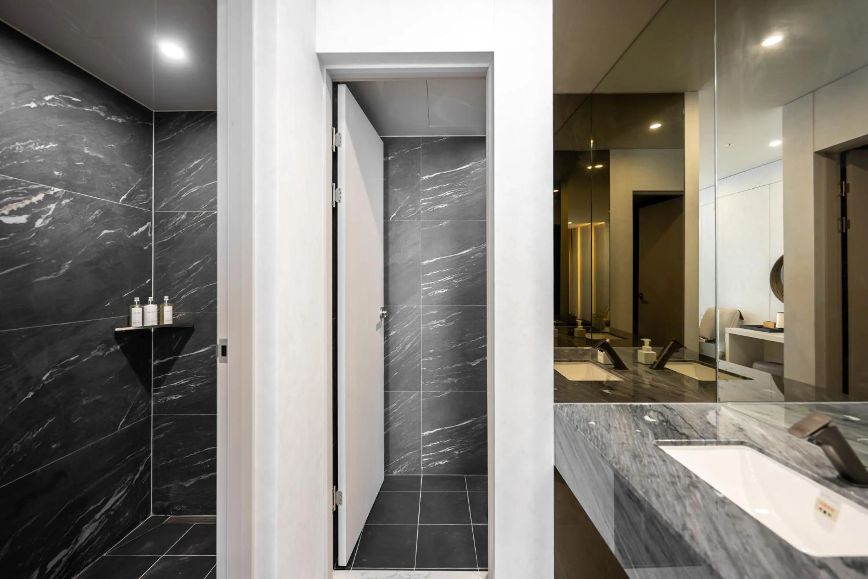 Shower in Gyeongju city hotel