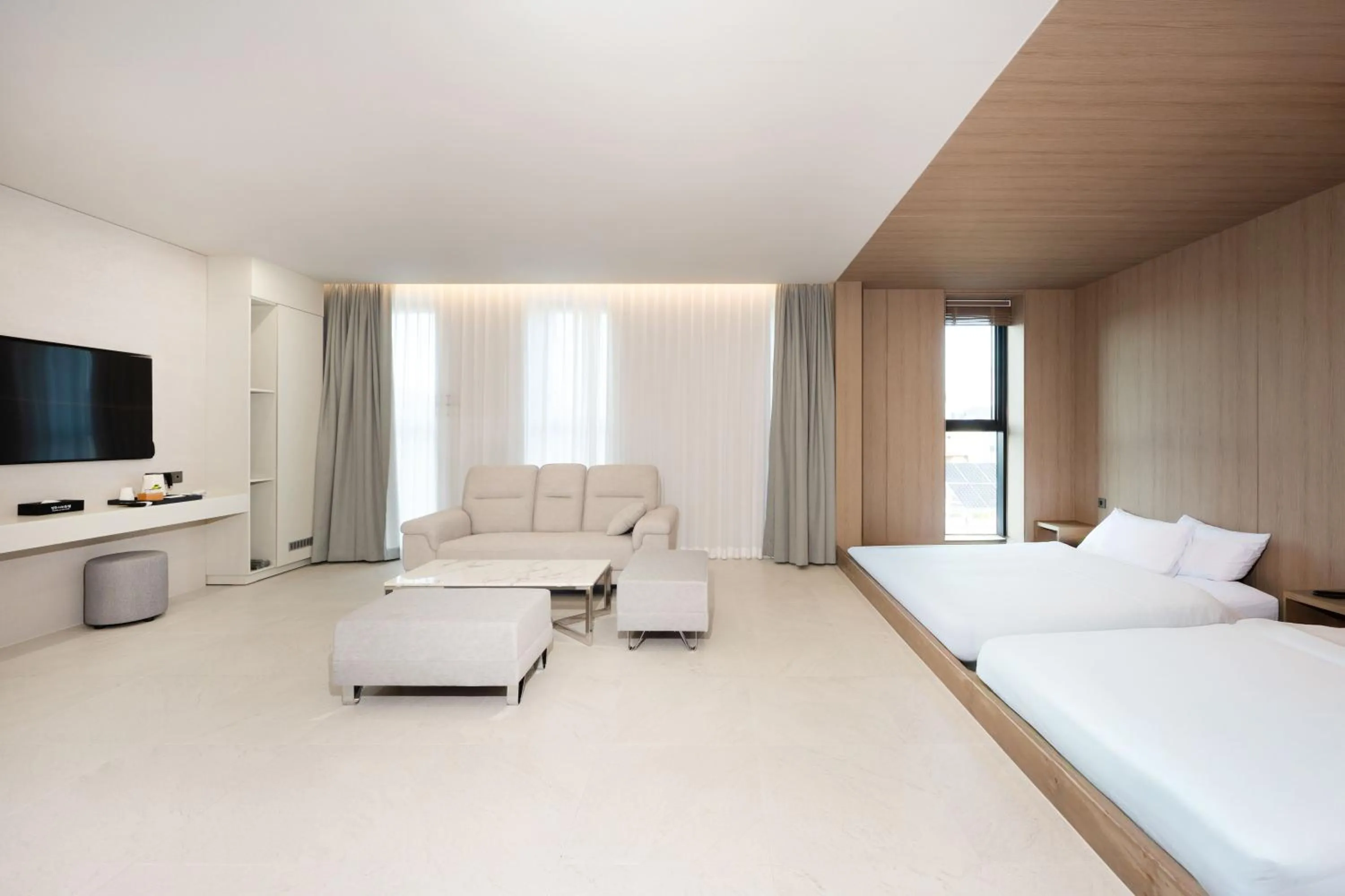 Bed in Gyeongju city hotel