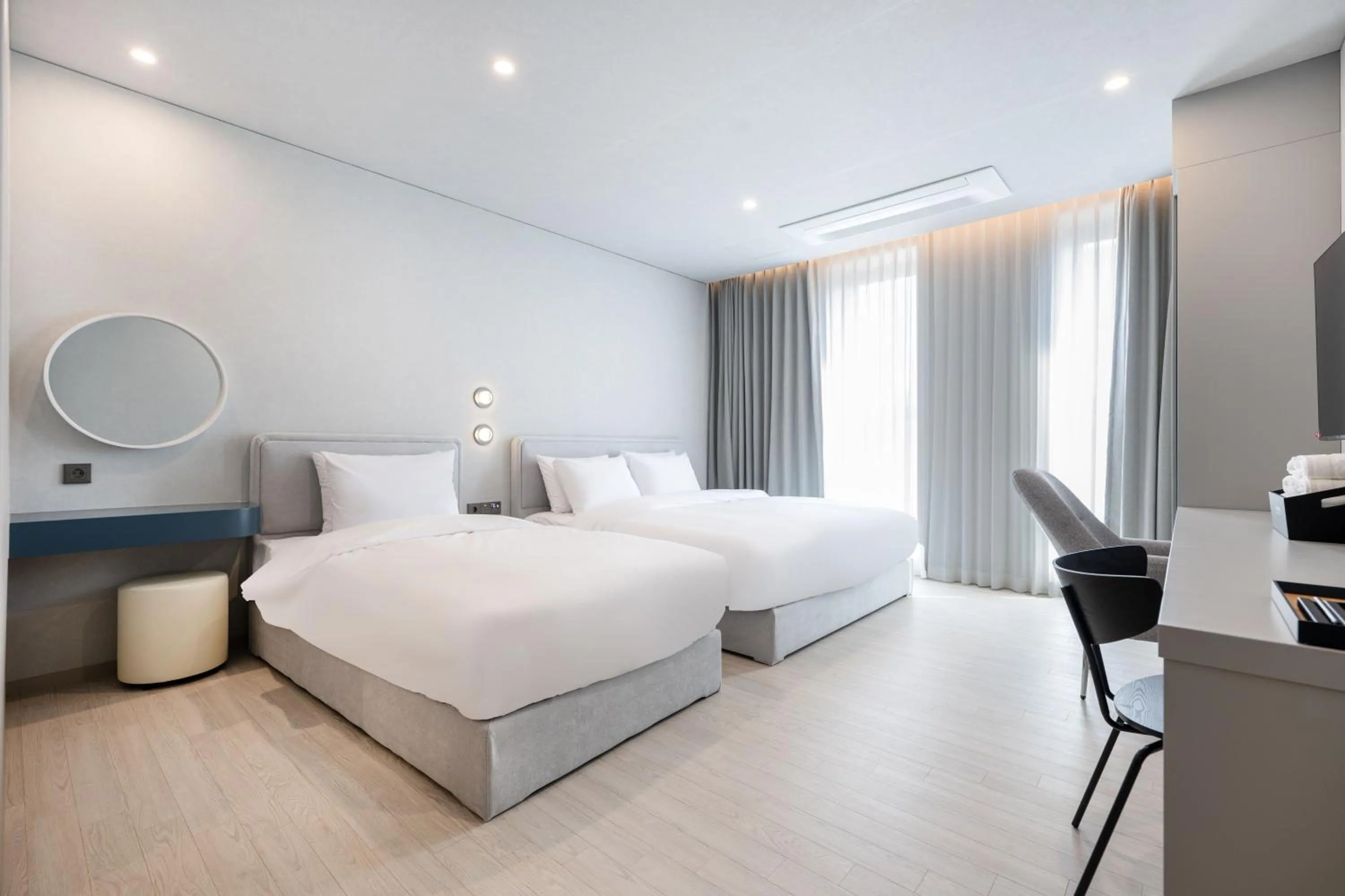 Bedroom, Bed in Gyeongju city hotel